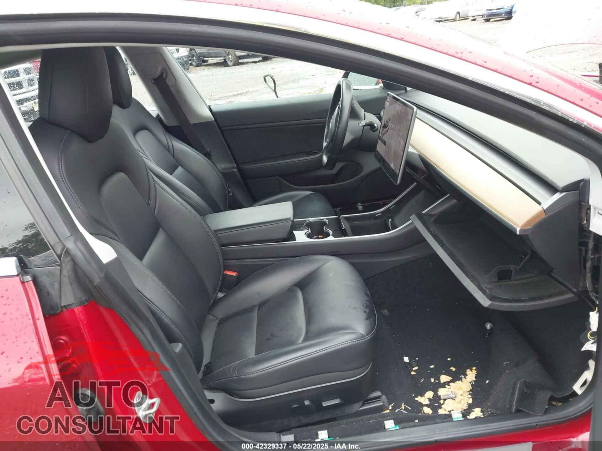 TESLA MODEL 3 2018 - 5YJ3E1EB6JF121617