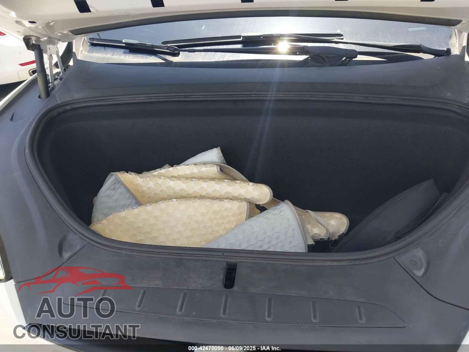 TESLA MODEL X 2017 - 5YJXCBE25HF078198