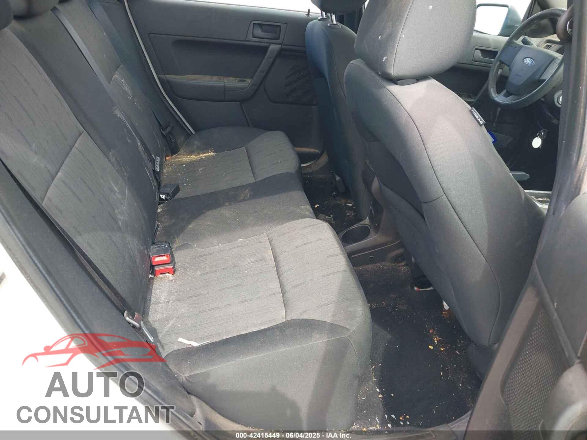 FORD FOCUS 2010 - 1FAHP3FNXAW194009