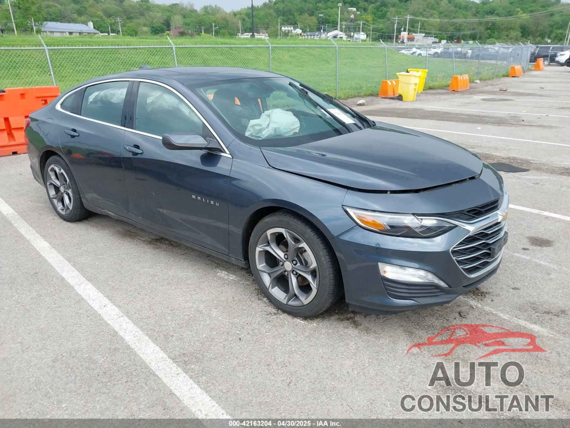 CHEVROLET MALIBU 2021 - 1G1ZD5STXMF009297