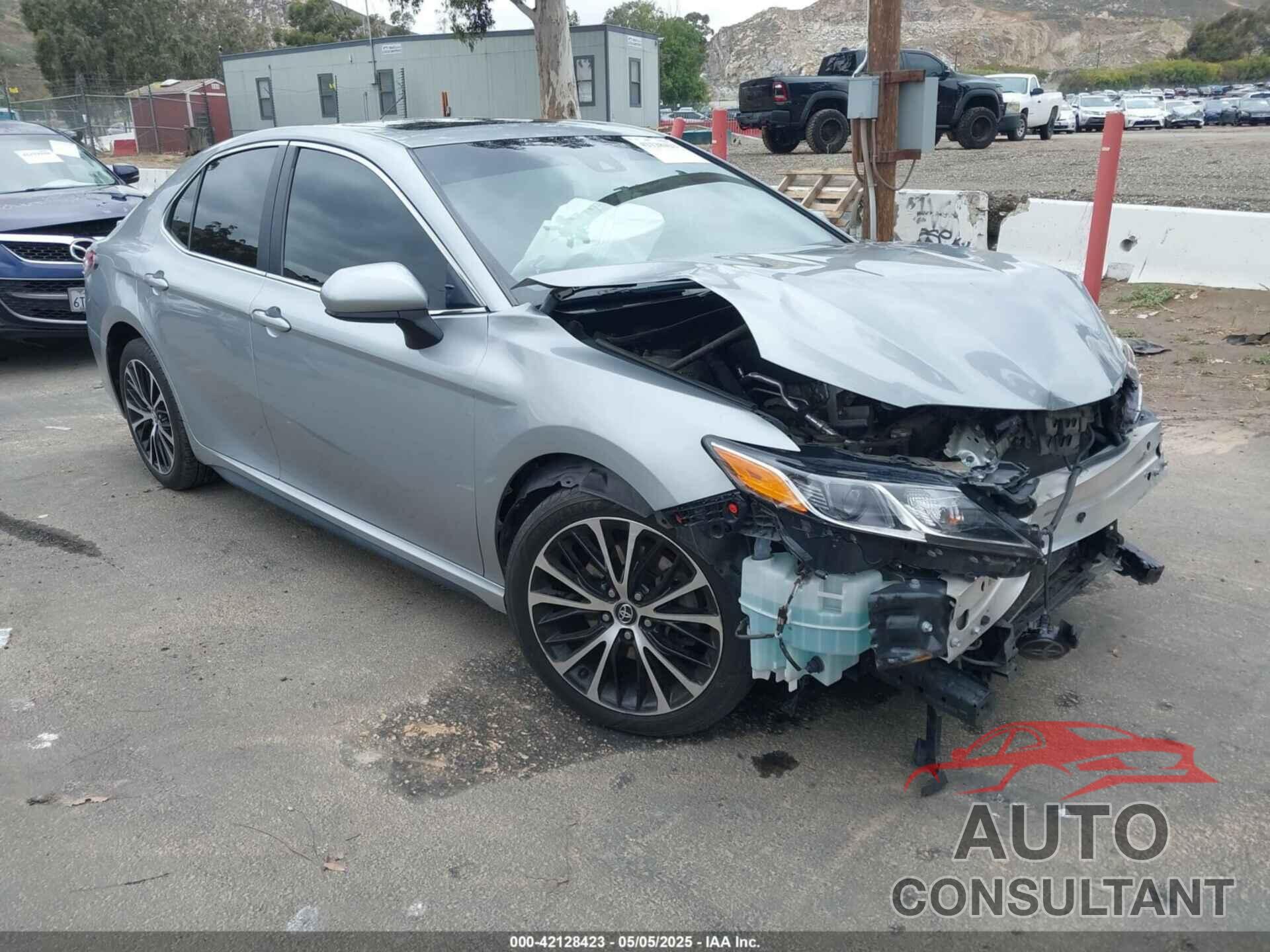 TOYOTA CAMRY 2020 - 4T1G11AKXLU349905