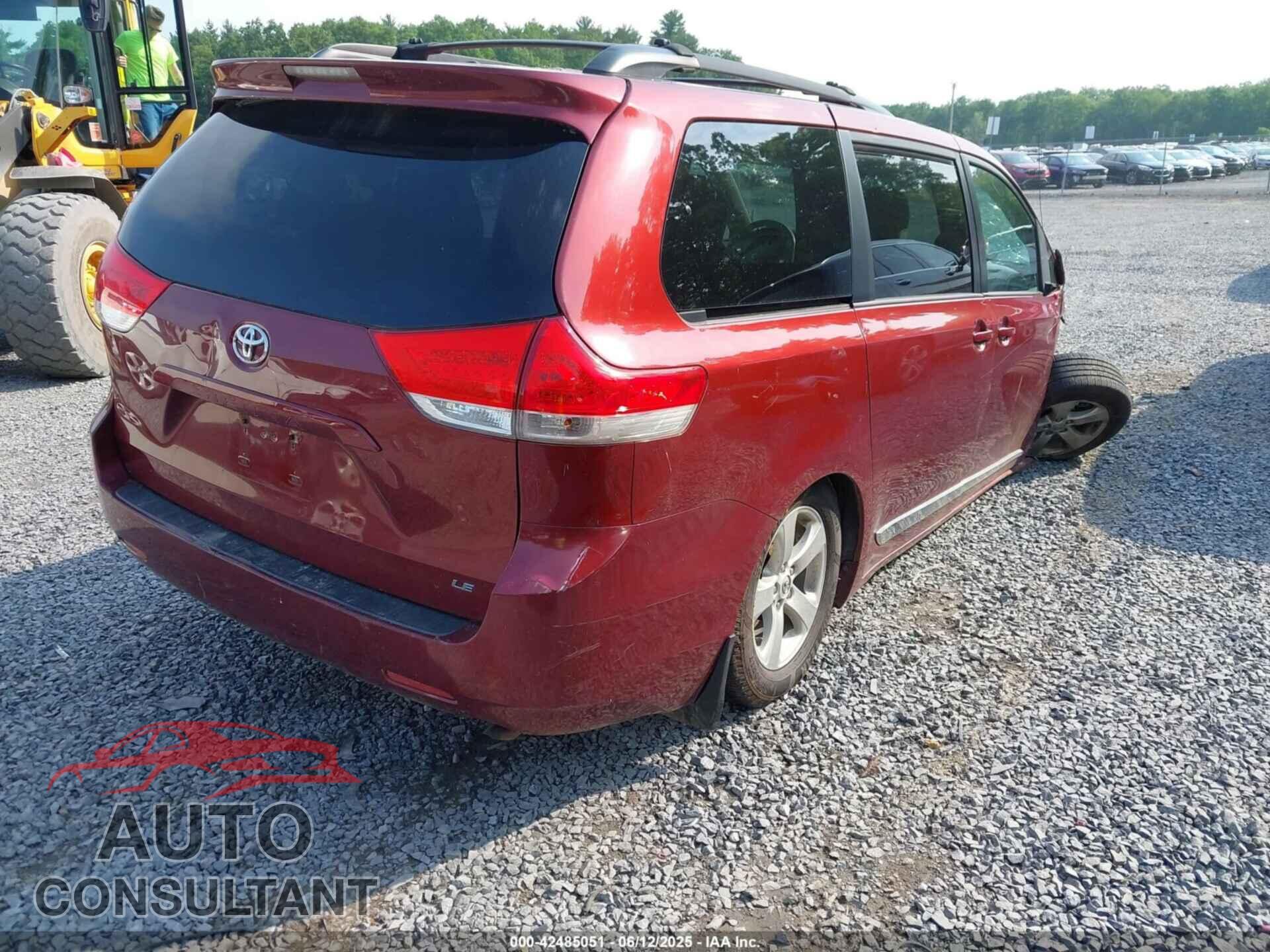 TOYOTA SIENNA 2013 - 5TDKK3DC8DS369863