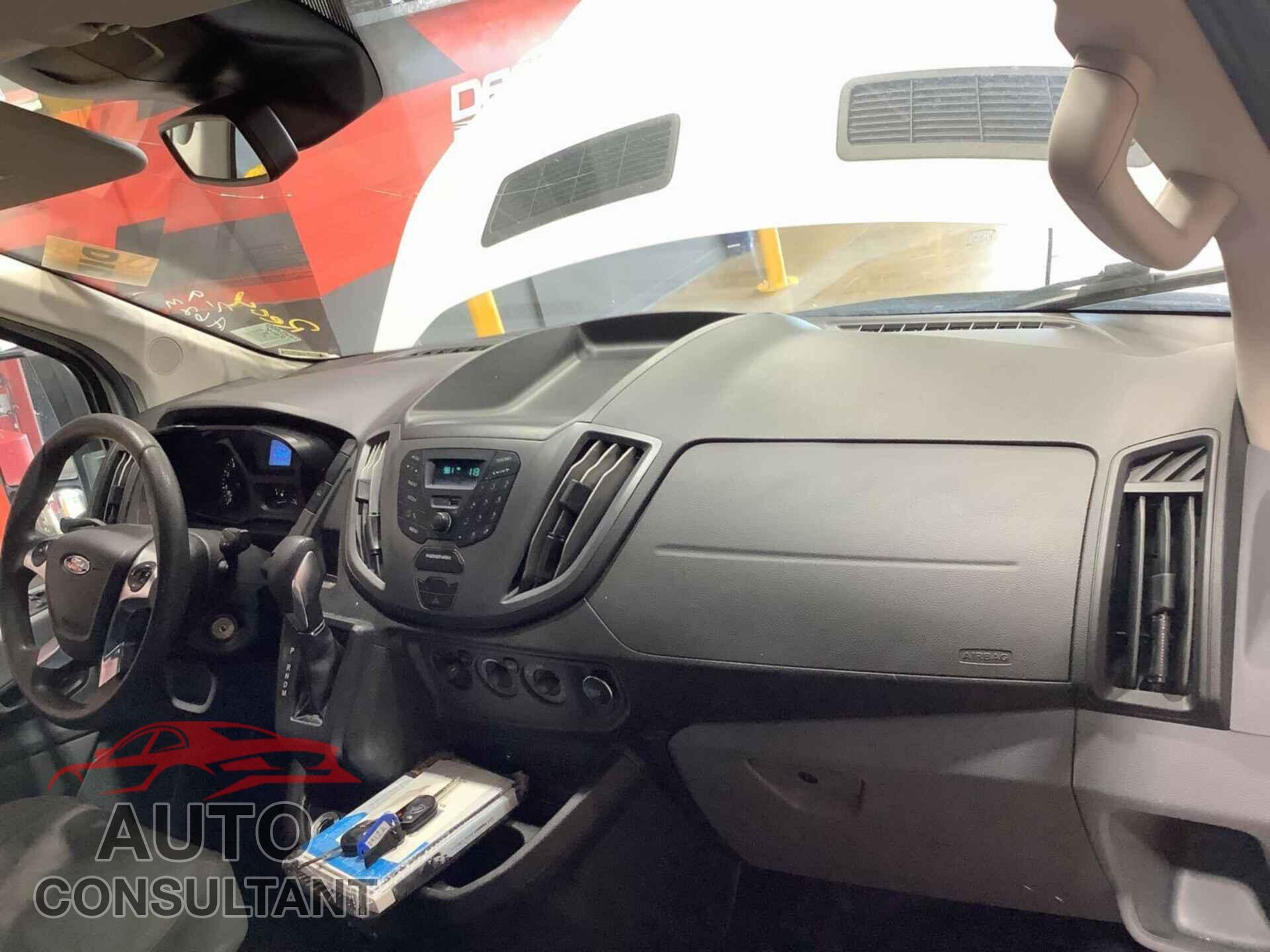 FORD TRANSIT 2019 - 1FTYE1YM4KKB86909