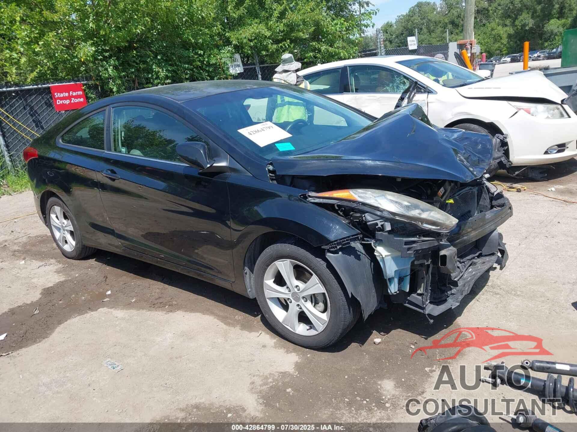 HYUNDAI ELANTRA 2013 - KMHDH6AE9DU002427