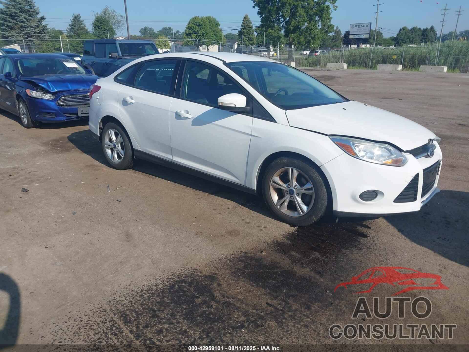 FORD FOCUS 2014 - 1FADP3F23EL369390
