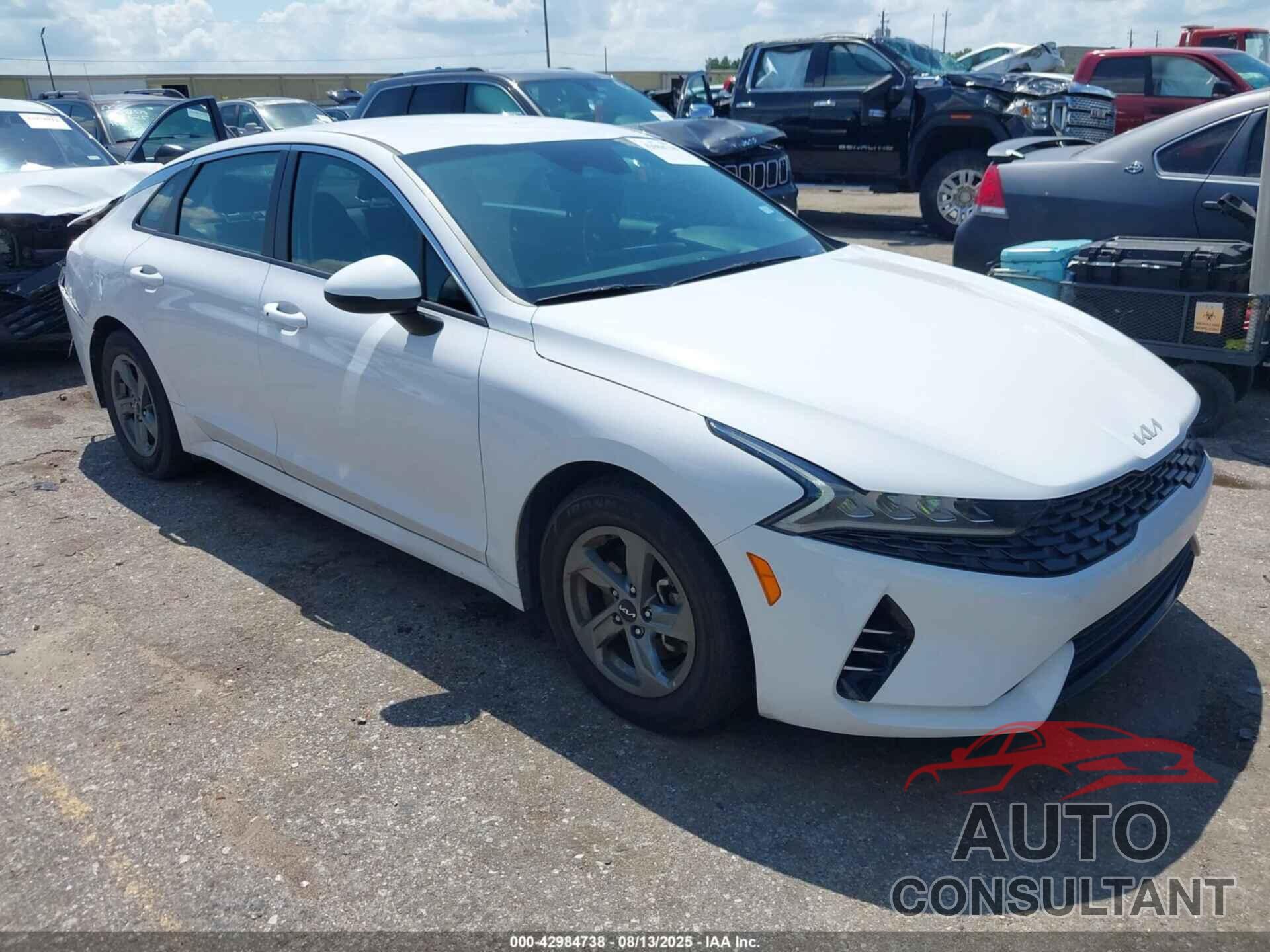KIA K5 2023 - 5XXG14J24PG195130