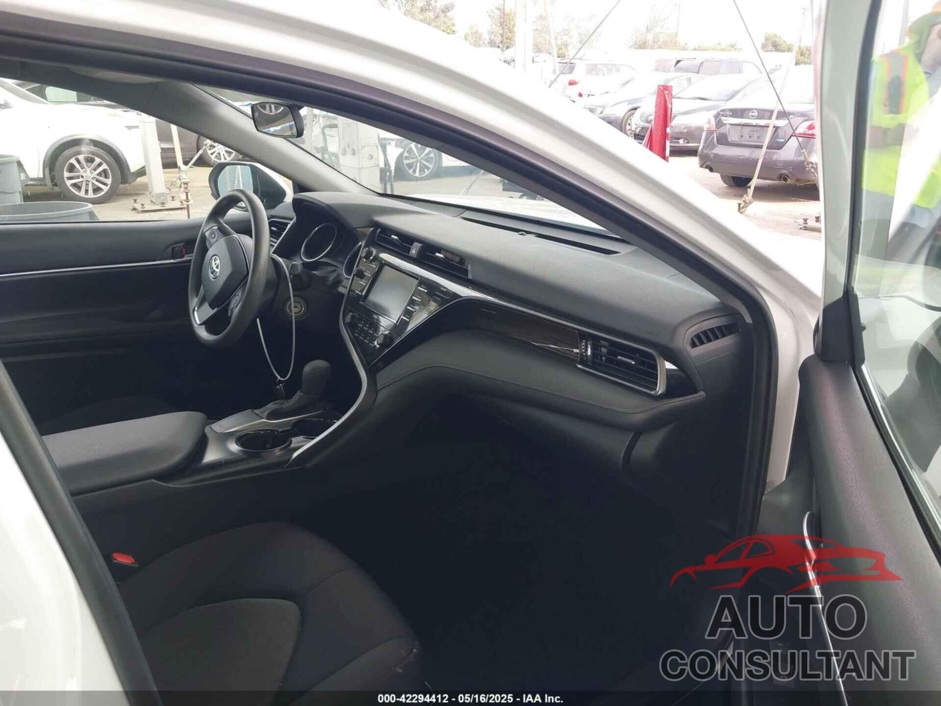 TOYOTA CAMRY 2020 - 4T1C11AK7LU319906