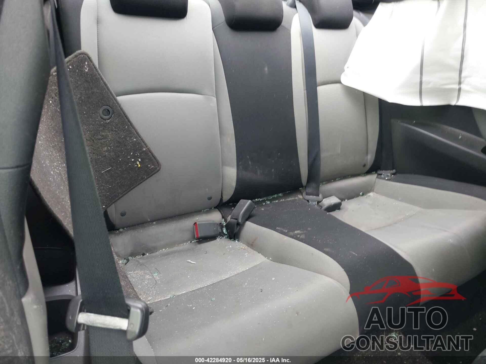 HONDA CIVIC 2016 - 2HGFC4B00GH306595