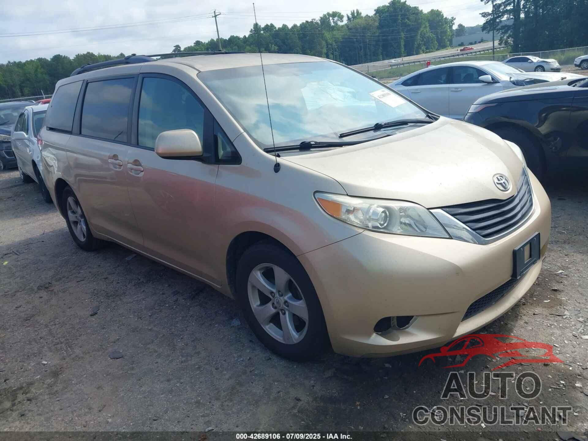 TOYOTA SIENNA 2011 - 5TDKK3DC5BS038719