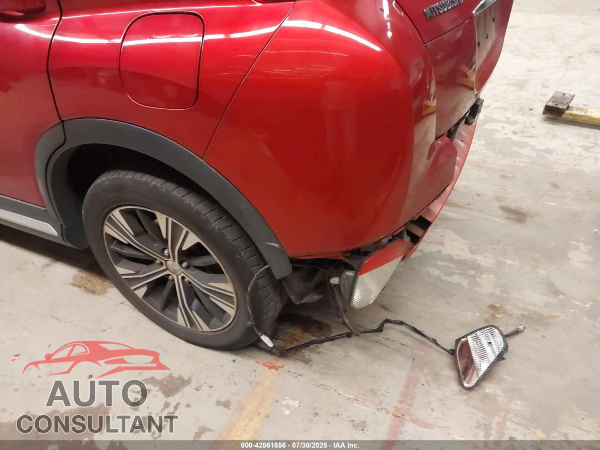 MITSUBISHI ECLIPSE CROSS 2018 - JA4AT5AA4JZ037768