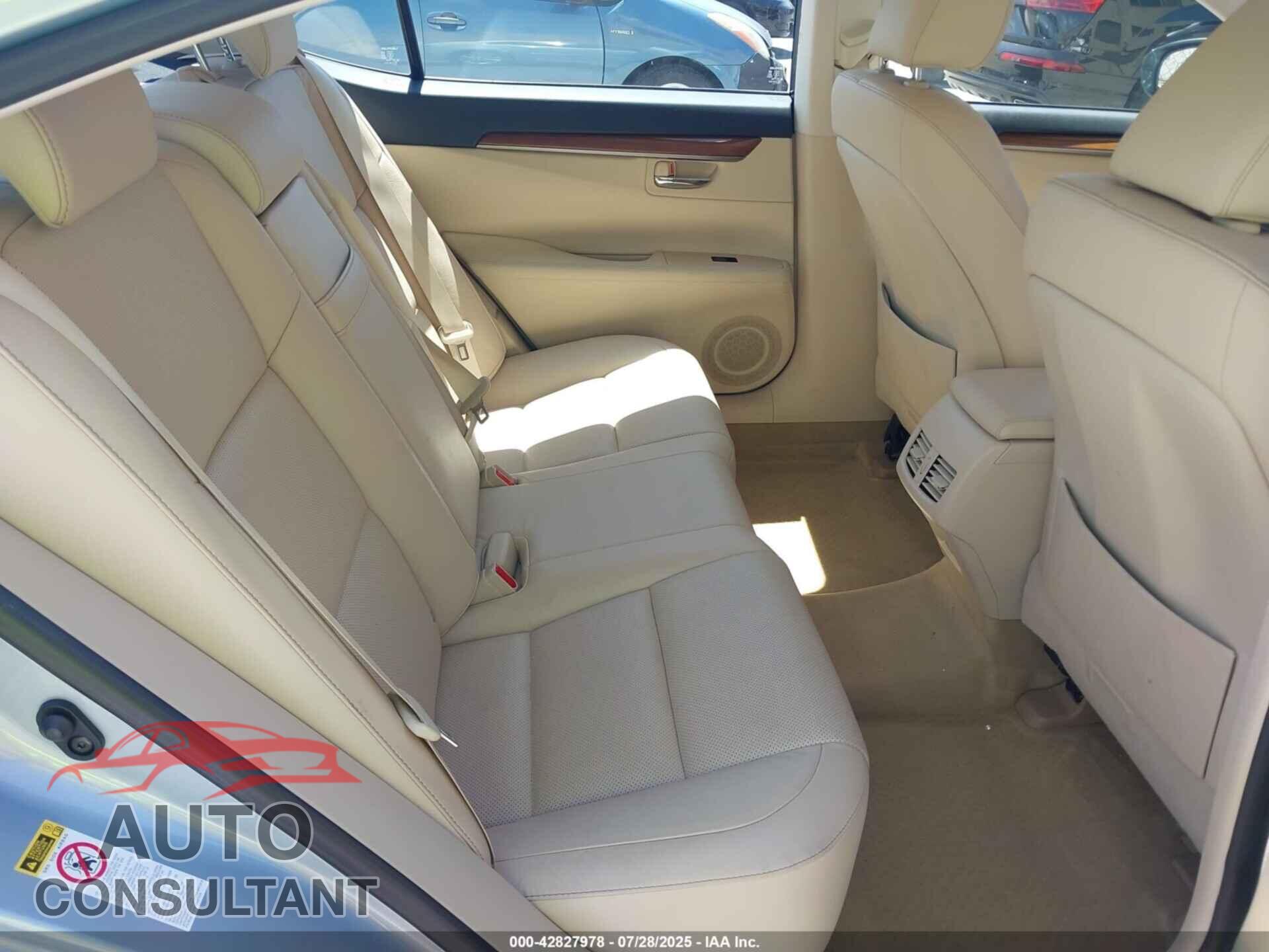 LEXUS ES 300H 2014 - JTHBW1GG4E2063399