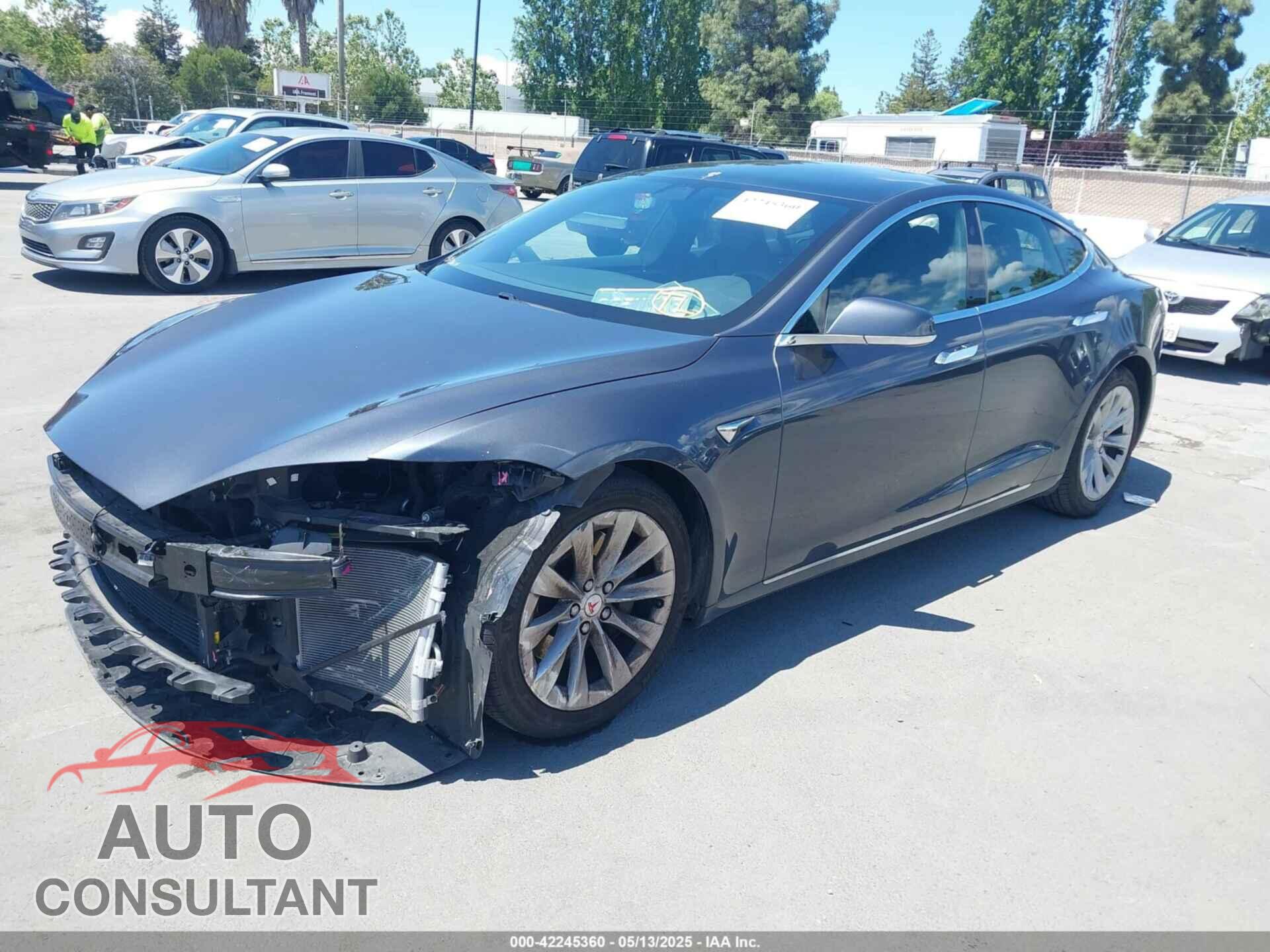 TESLA MODEL S 2017 - 5YJSA1E18HF215166