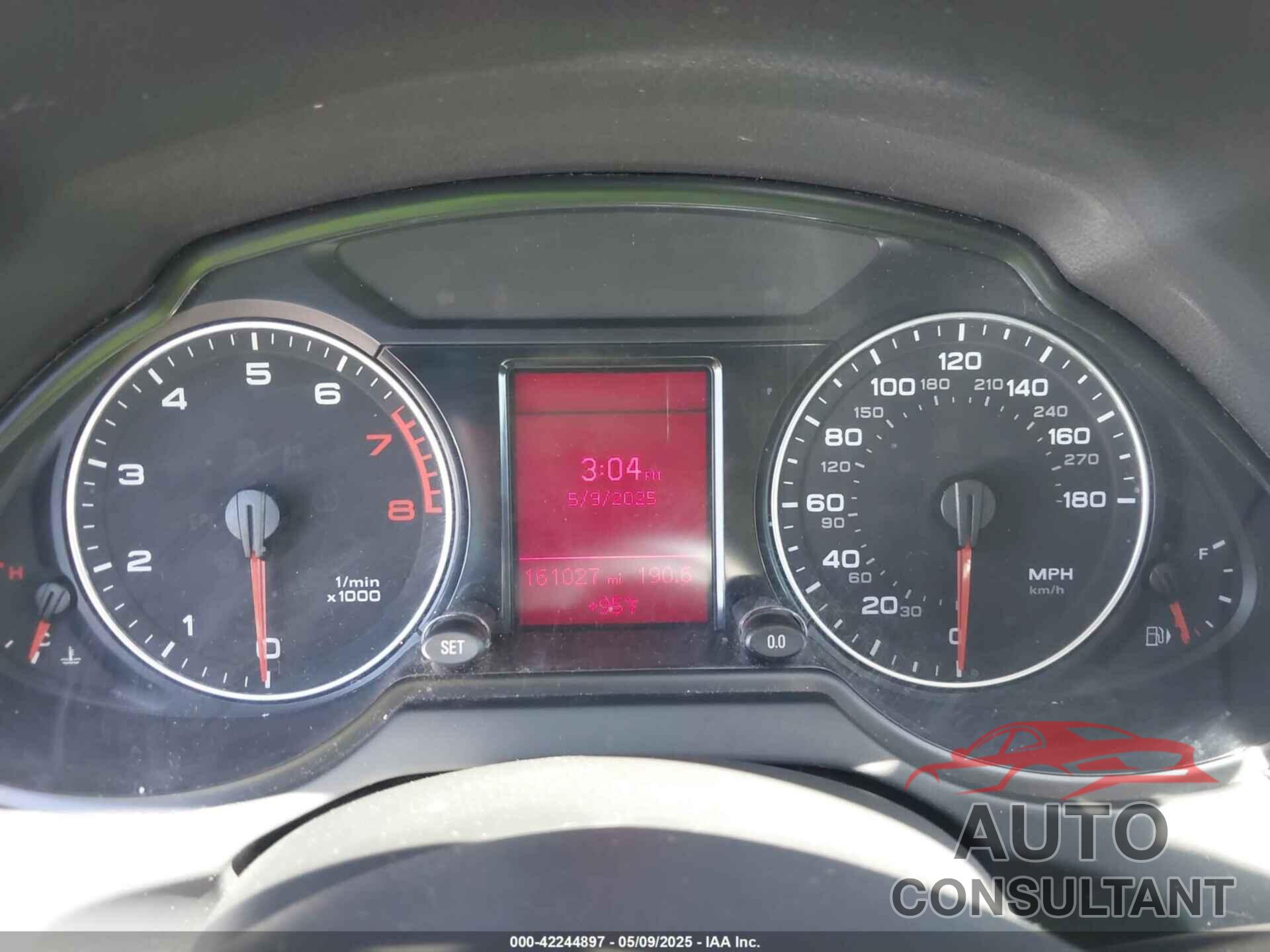 AUDI Q5 2012 - WA1LFAFP7CA138178