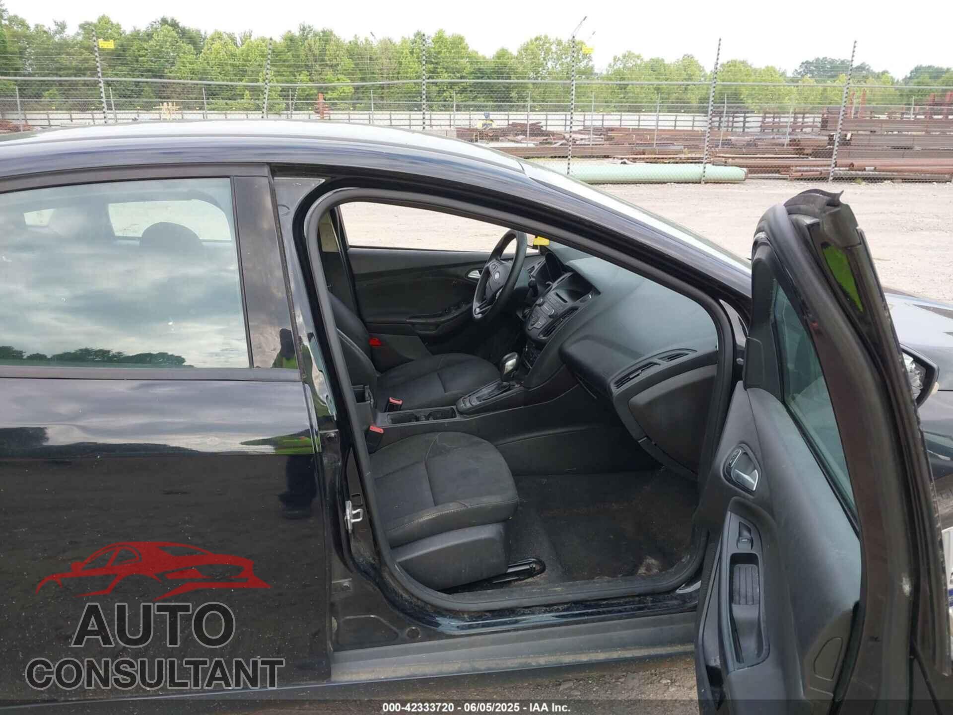 FORD FOCUS 2017 - 1FADP3F24HL217039
