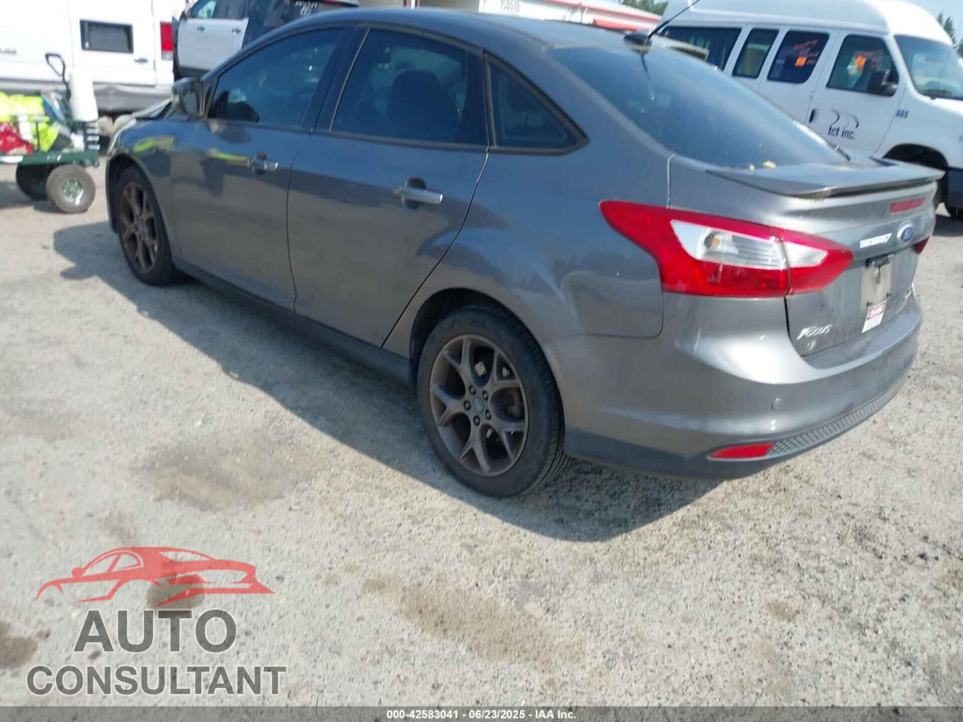 FORD FOCUS 2013 - 1FADP3F28DL233822