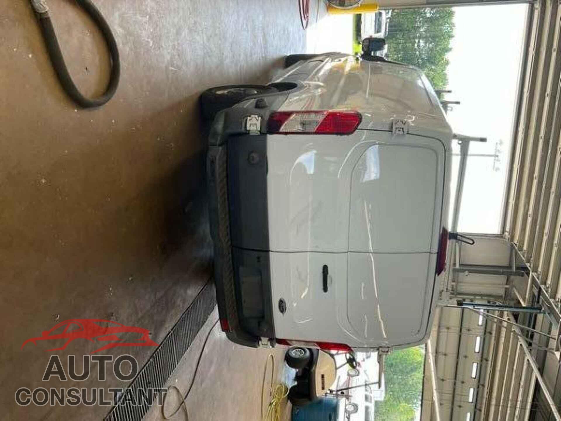 FORD TRANSIT 2017 - 1FTYR2YM5HKA09742