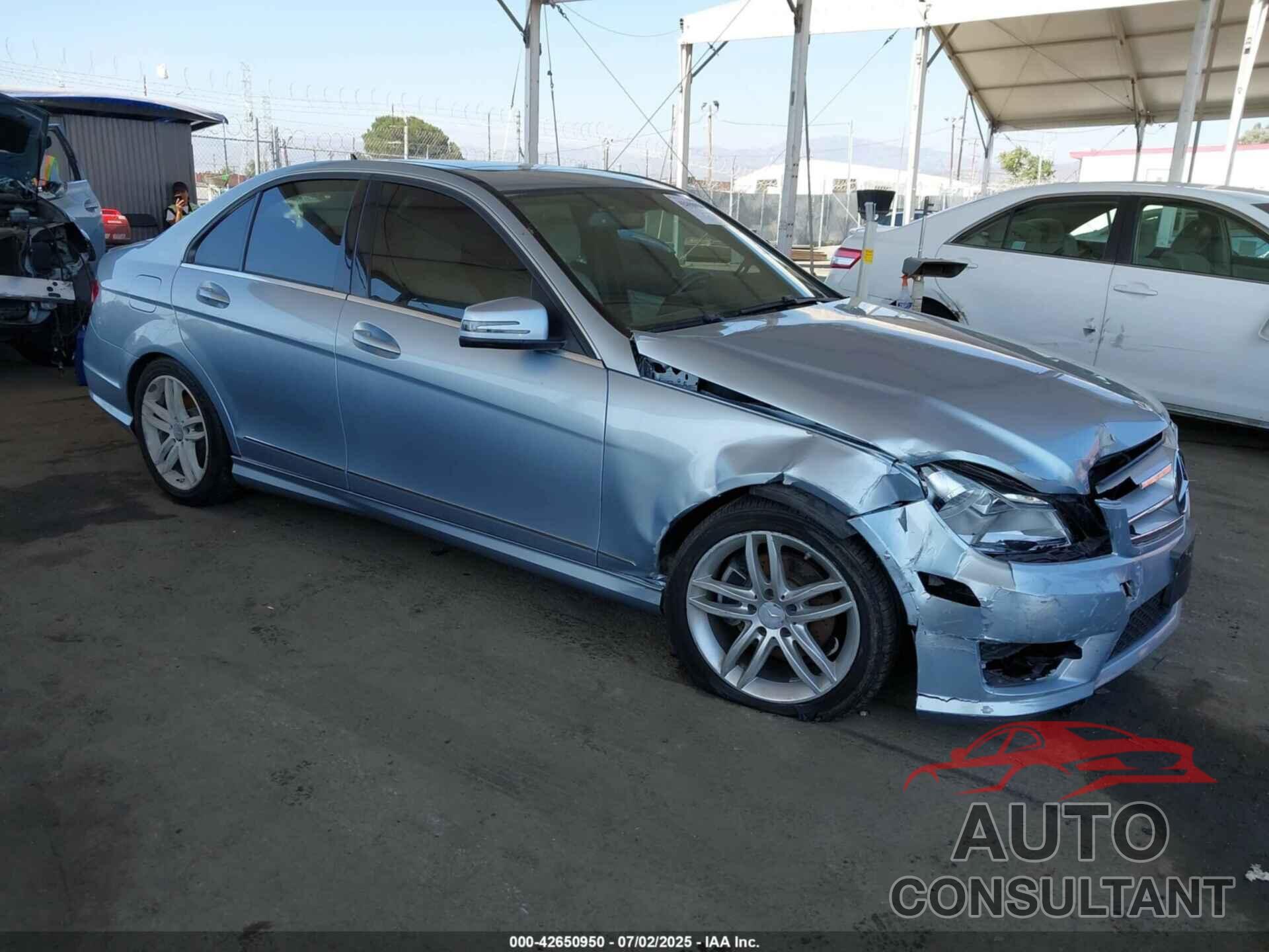 MERCEDES-BENZ C 250 2013 - WDDGF4HBXDR291611