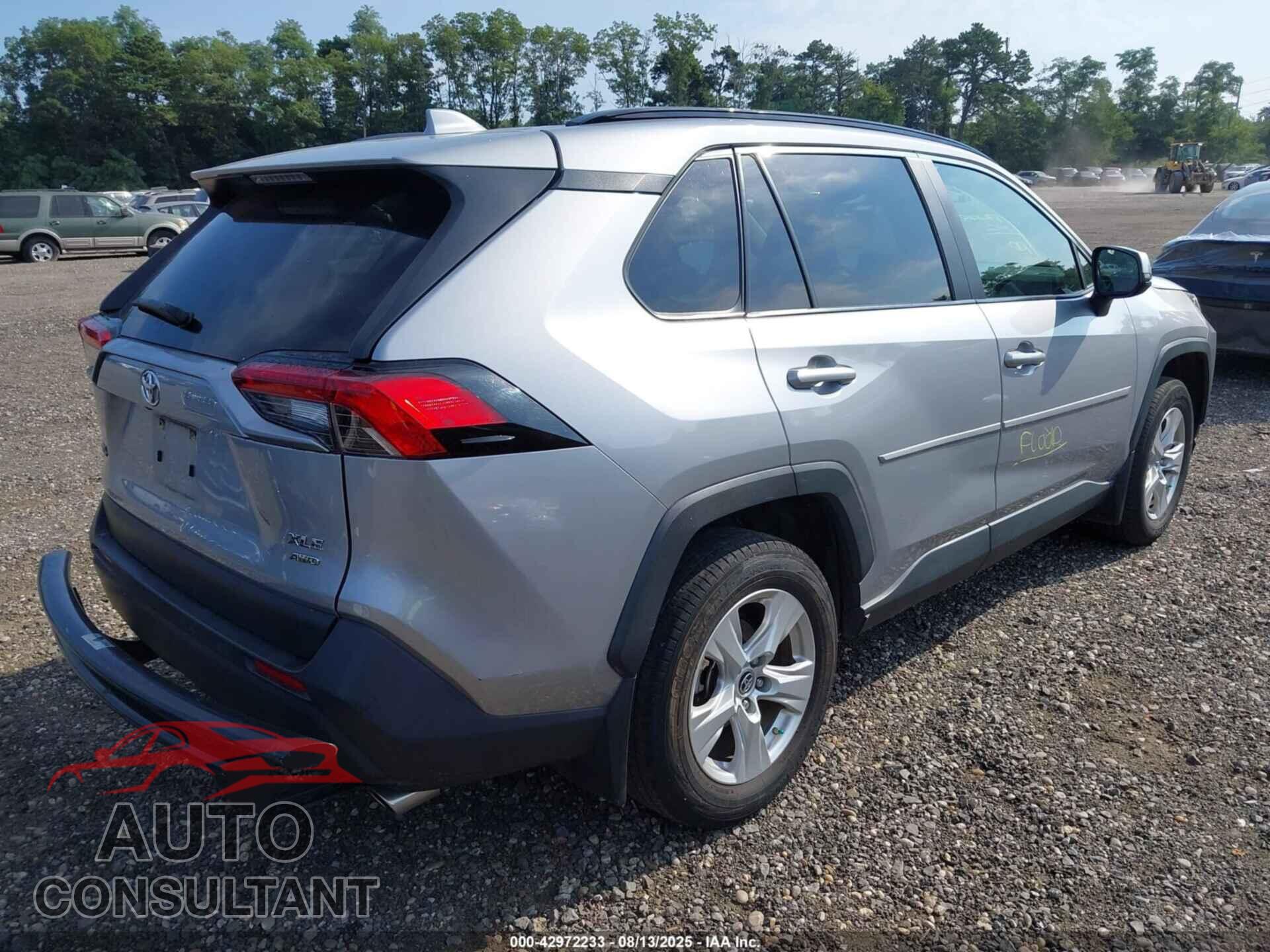 TOYOTA RAV4 2019 - JTMP1RFV0KD014785