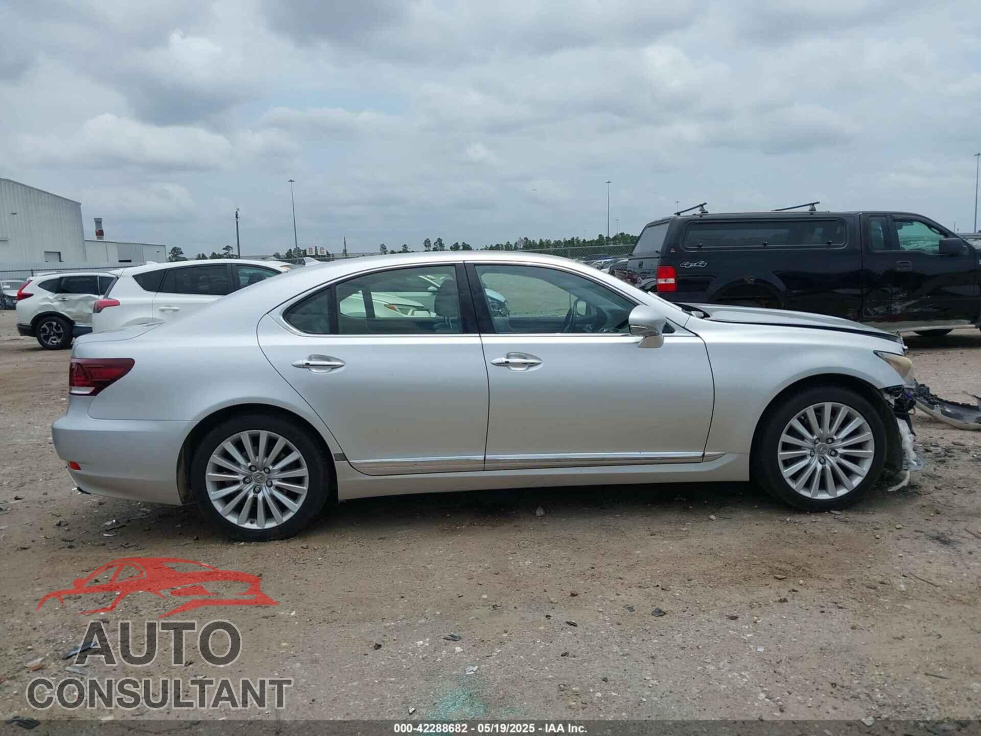 LEXUS LS 460 2013 - JTHBL5EF6D5118202