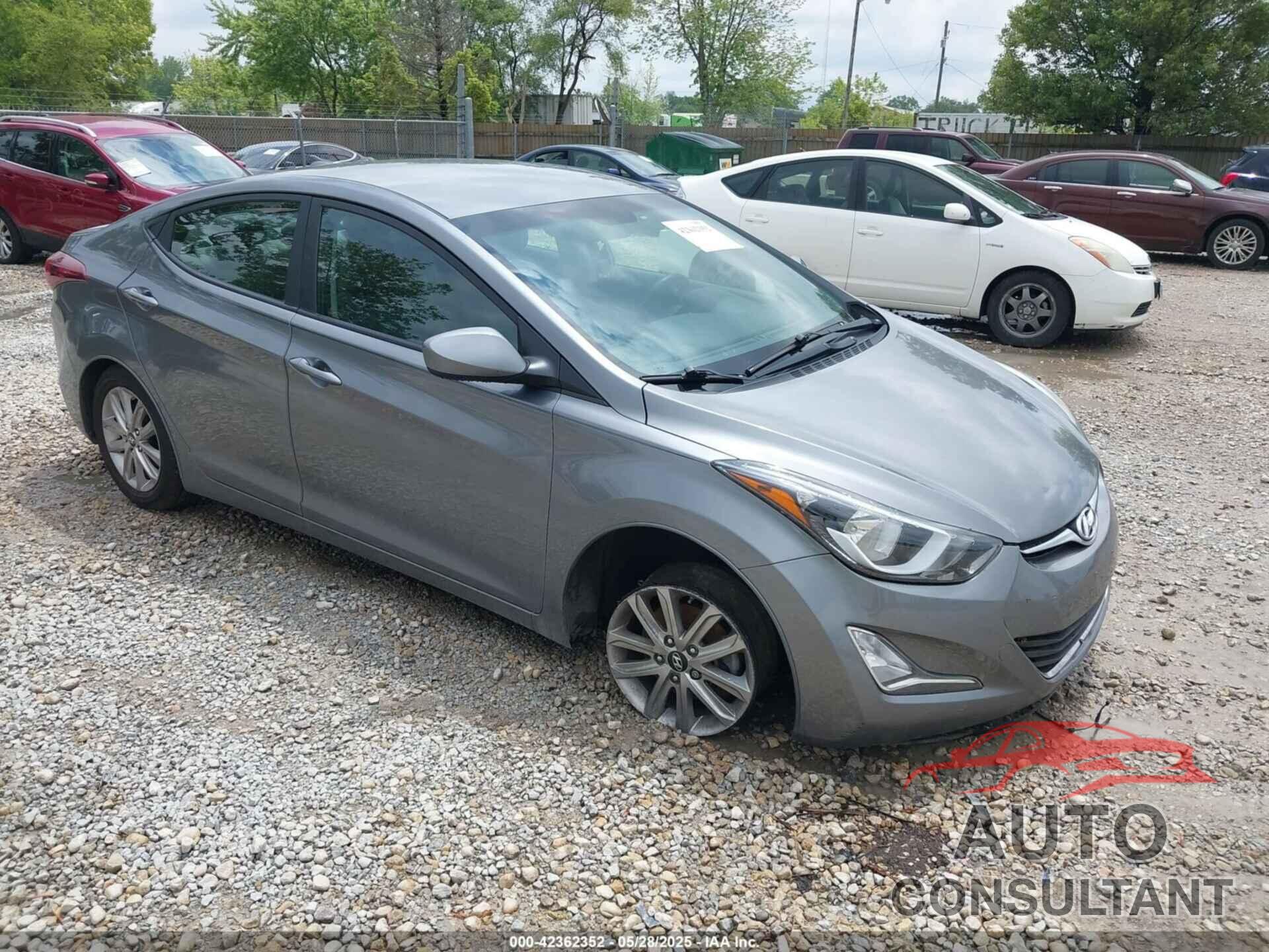 HYUNDAI ELANTRA 2016 - KMHDH4AE8GU598641