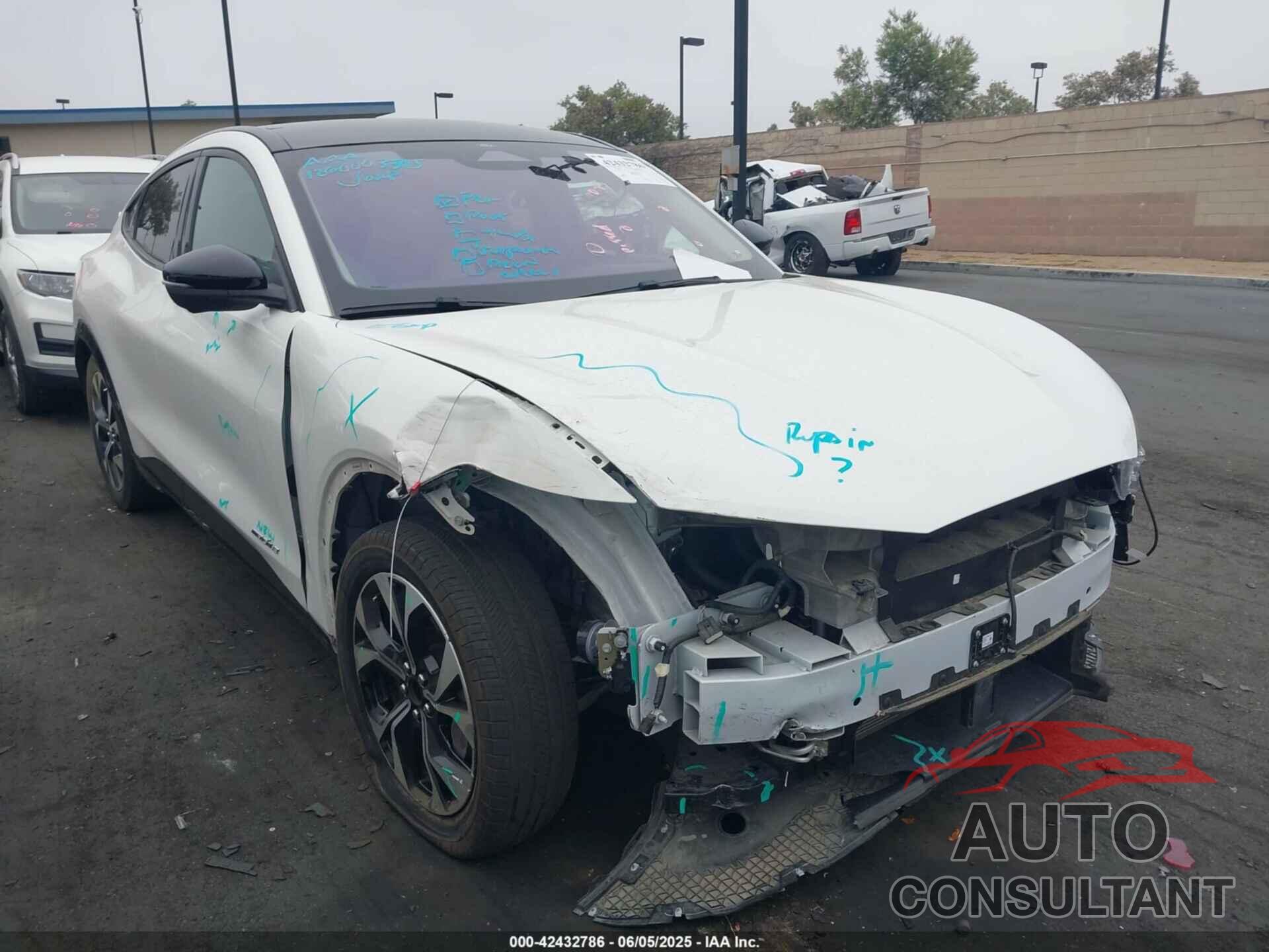 FORD MUSTANG MACH-E 2022 - 3FMTK3RM6NMA42672
