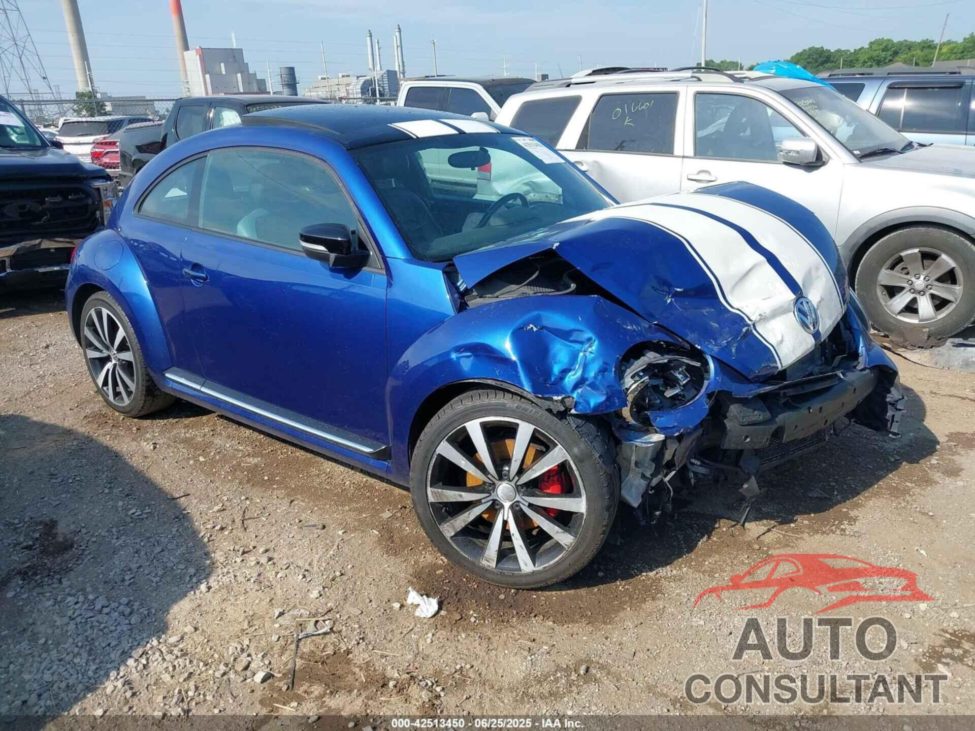VOLKSWAGEN BEETLE 2013 - 3VWVA7AT1DM608890