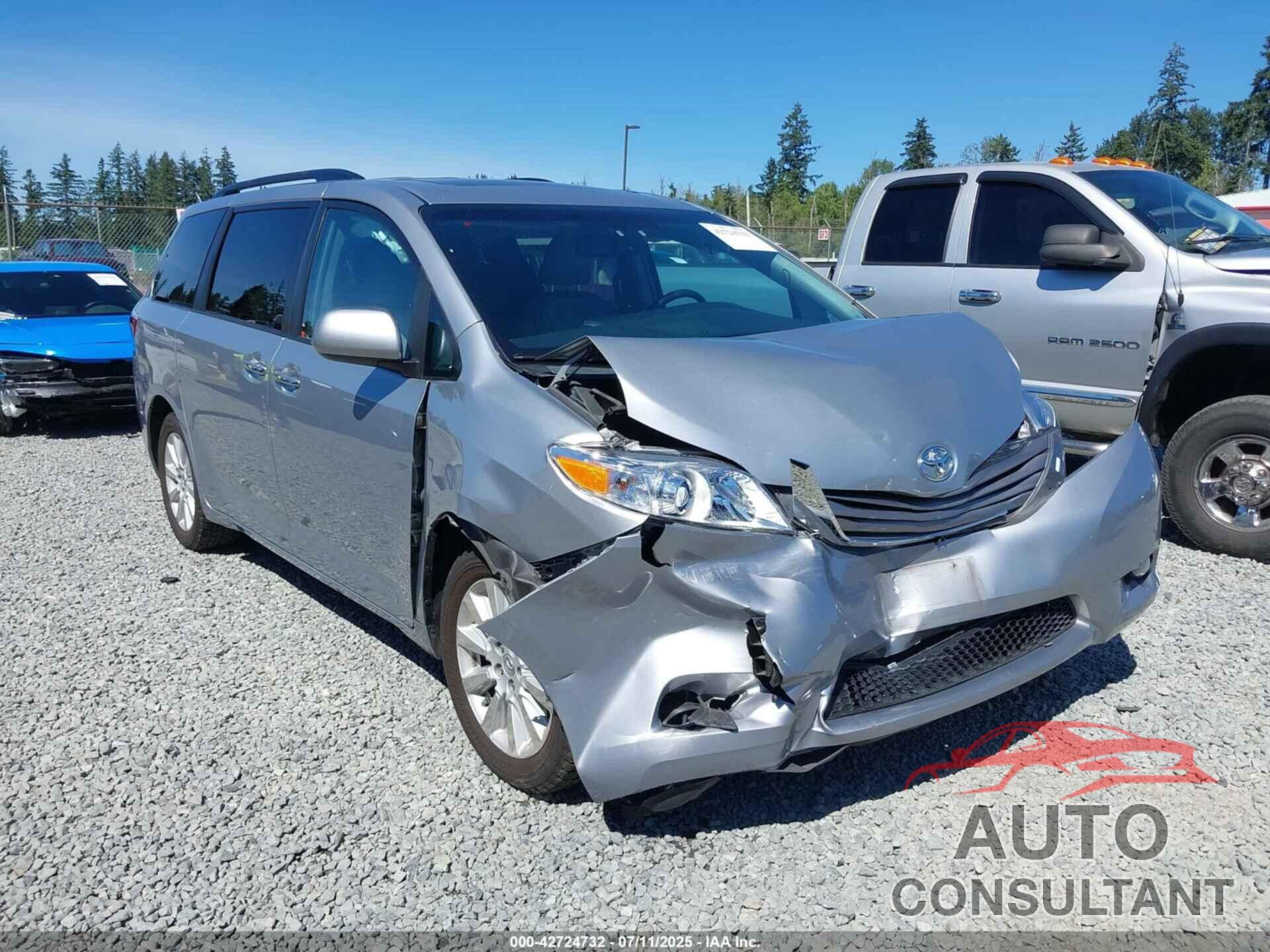 TOYOTA SIENNA 2015 - 5TDDK3DC5FS126524