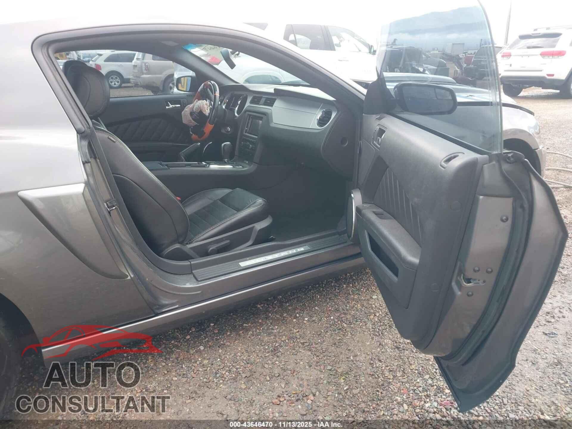 FORD MUSTANG 2014 - 1ZVBP8CF4E5264199