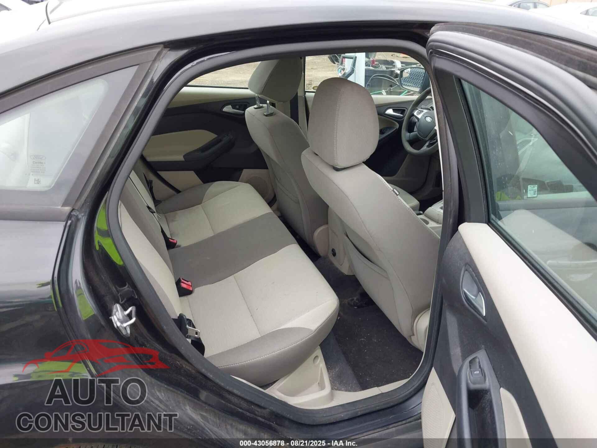 FORD FOCUS 2013 - 1FADP3F27DL122565