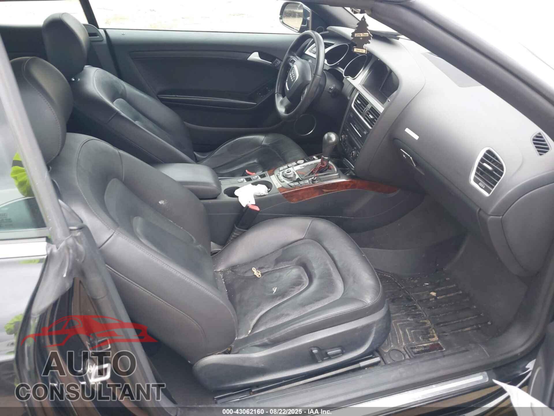 AUDI A5 2012 - WAULFAFH8CN002257