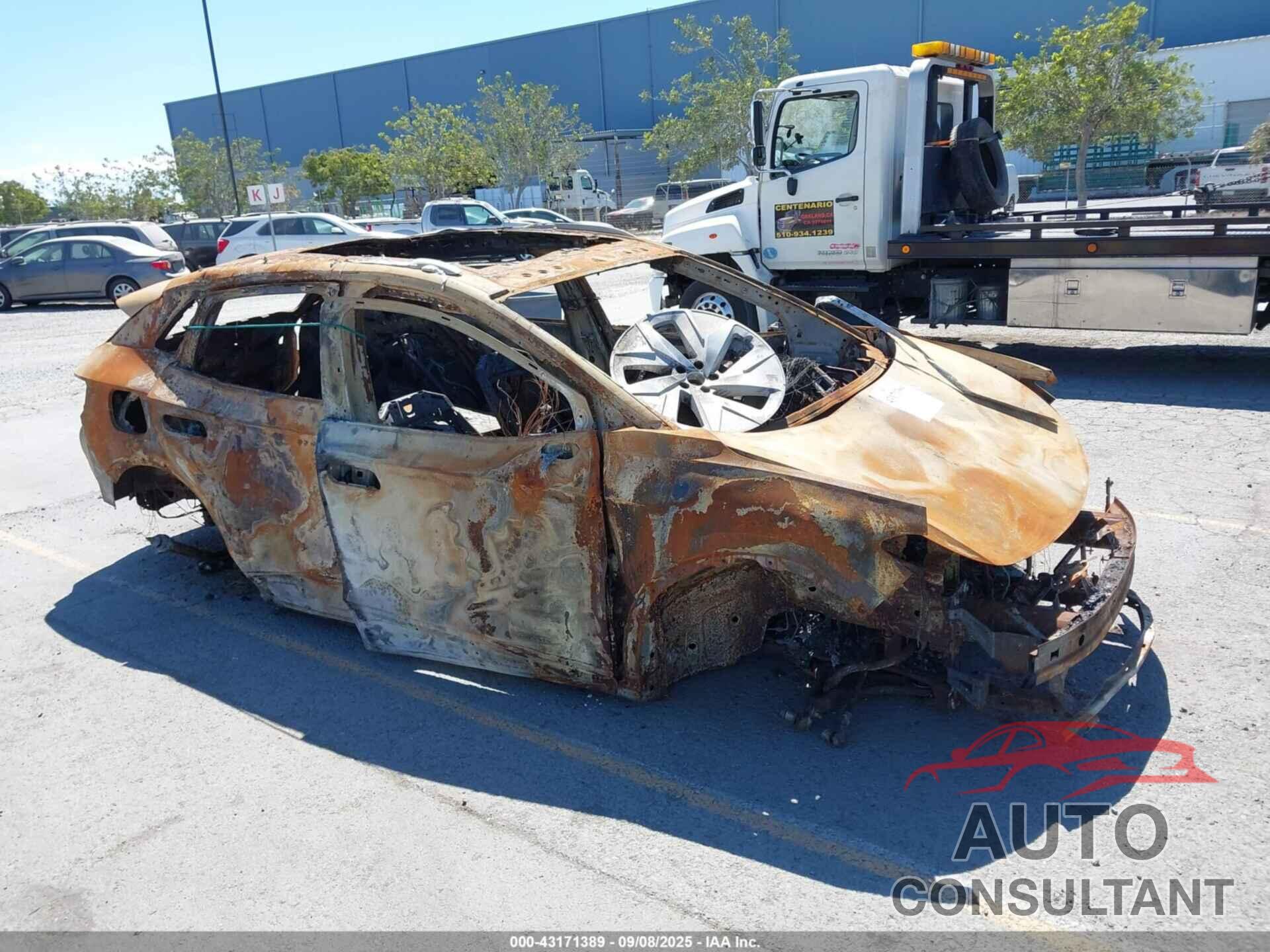 VOLKSWAGEN ID.4 2023 - 1V2VMPE86PC037272