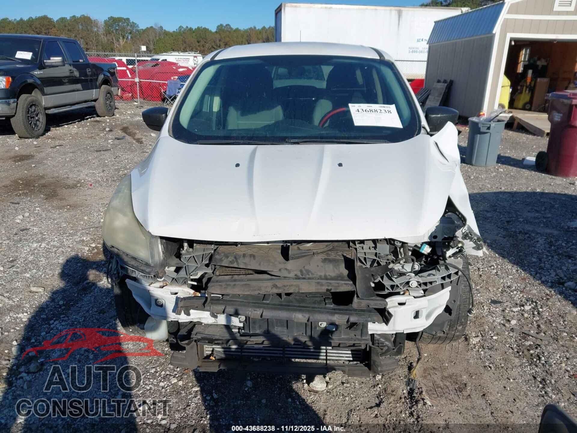 FORD ESCAPE 2015 - 1FMCU0G9XFUB20410
