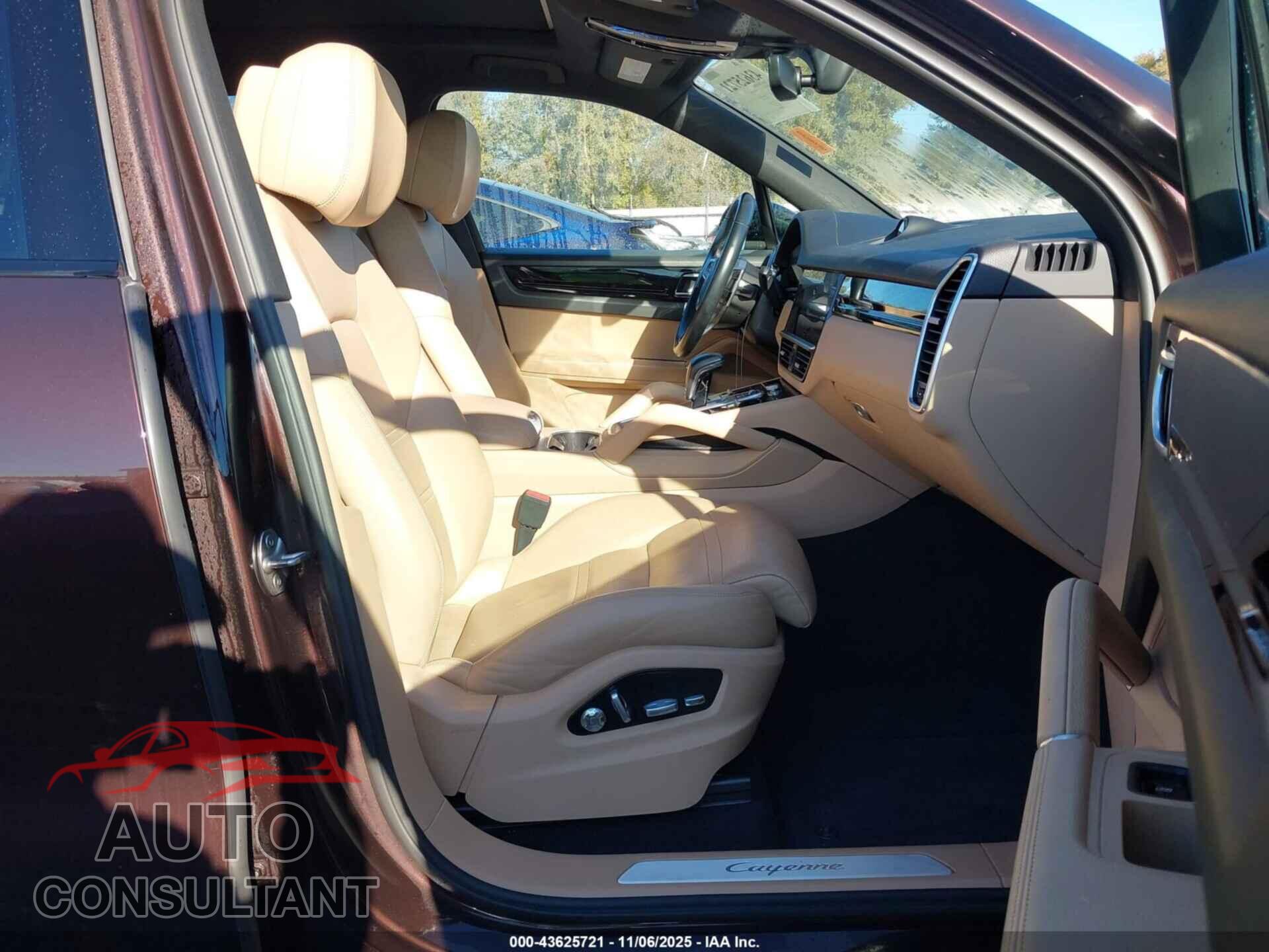 PORSCHE CAYENNE 2020 - WP1AA2AY7LDA04737