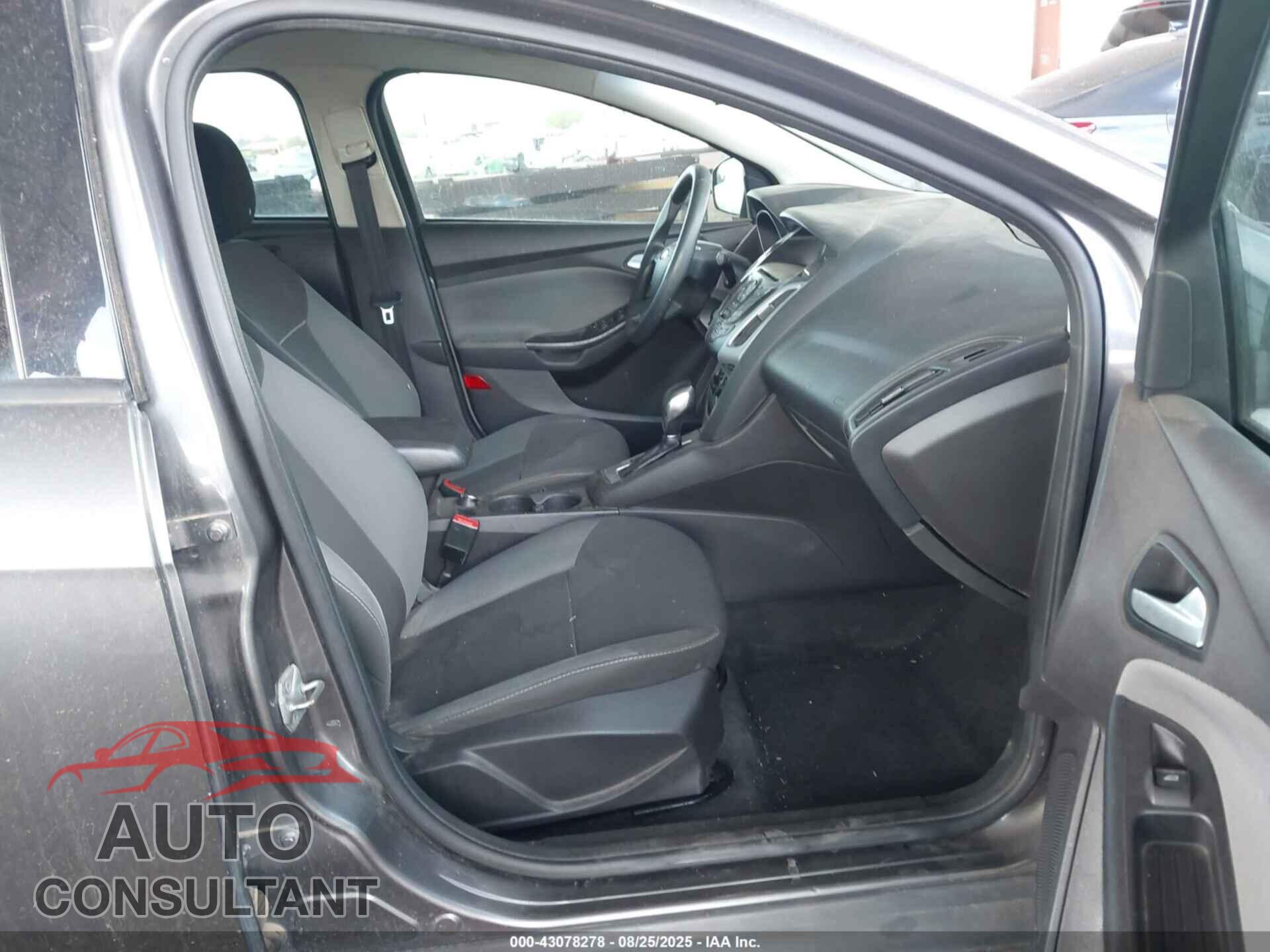 FORD FOCUS 2014 - 1FADP3F24EL149921