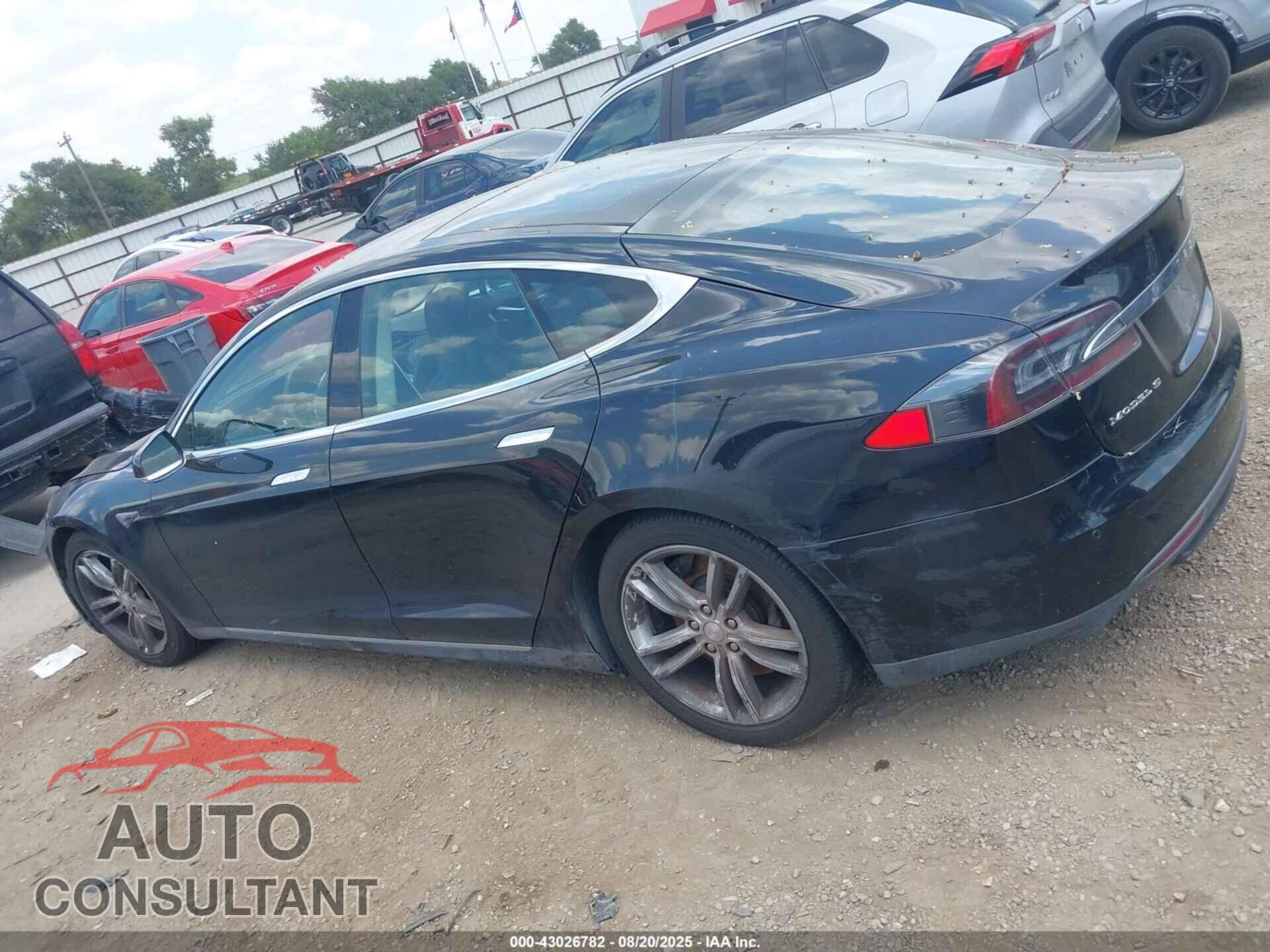 TESLA MODEL S 2015 - 5YJSA1S27FF088825