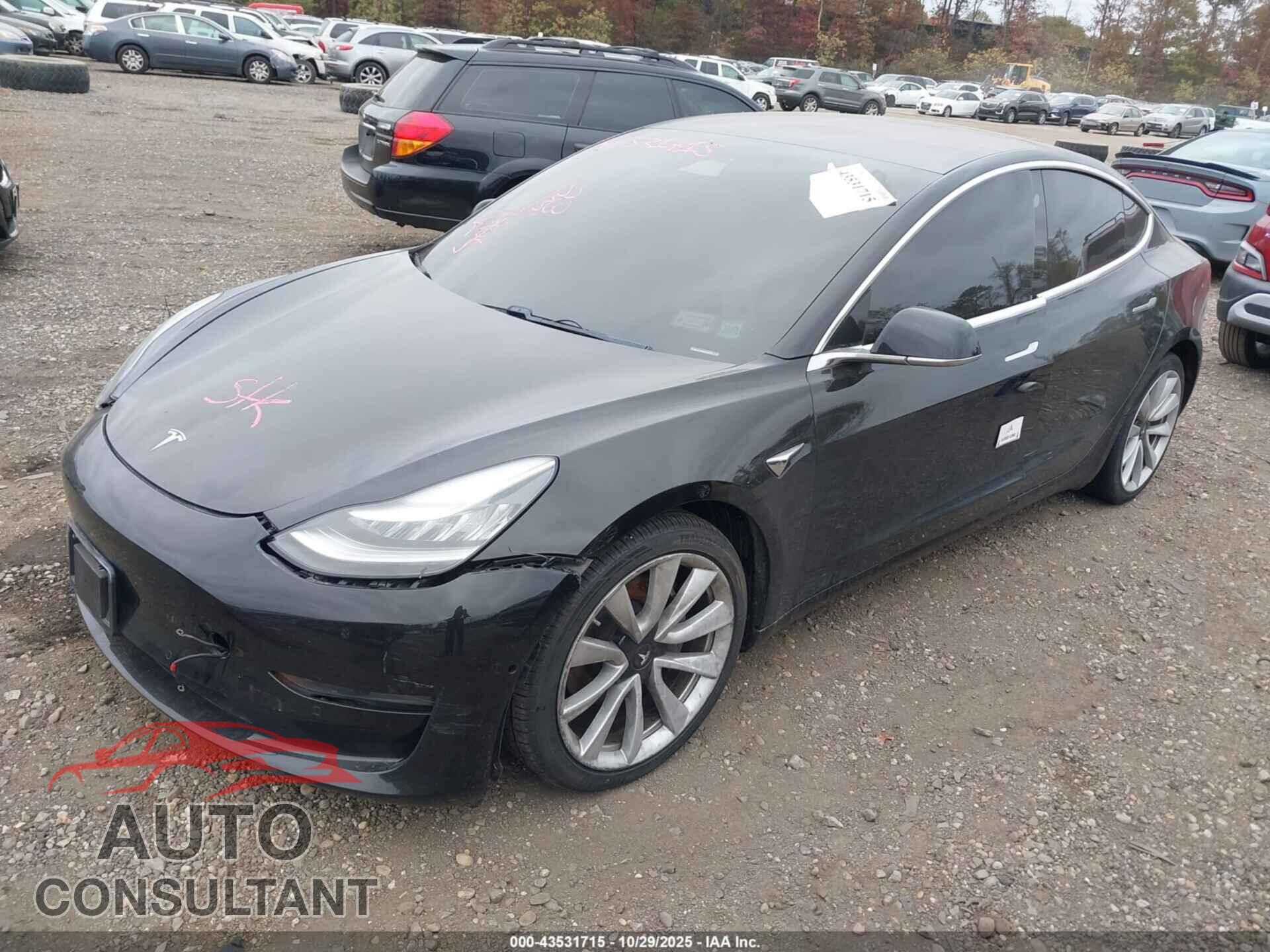 TESLA MODEL 3 2018 - 5YJ3E1EB2JF111764