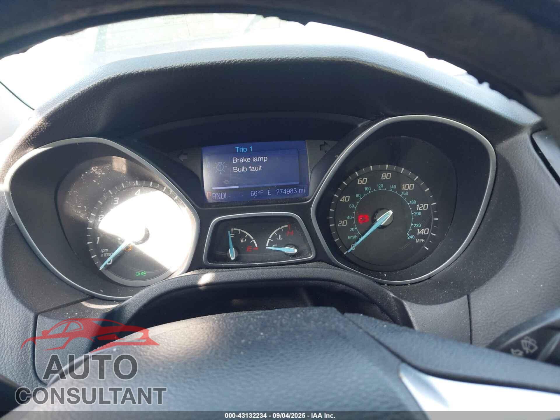 FORD FOCUS 2013 - 1FADP3F2XDL163157