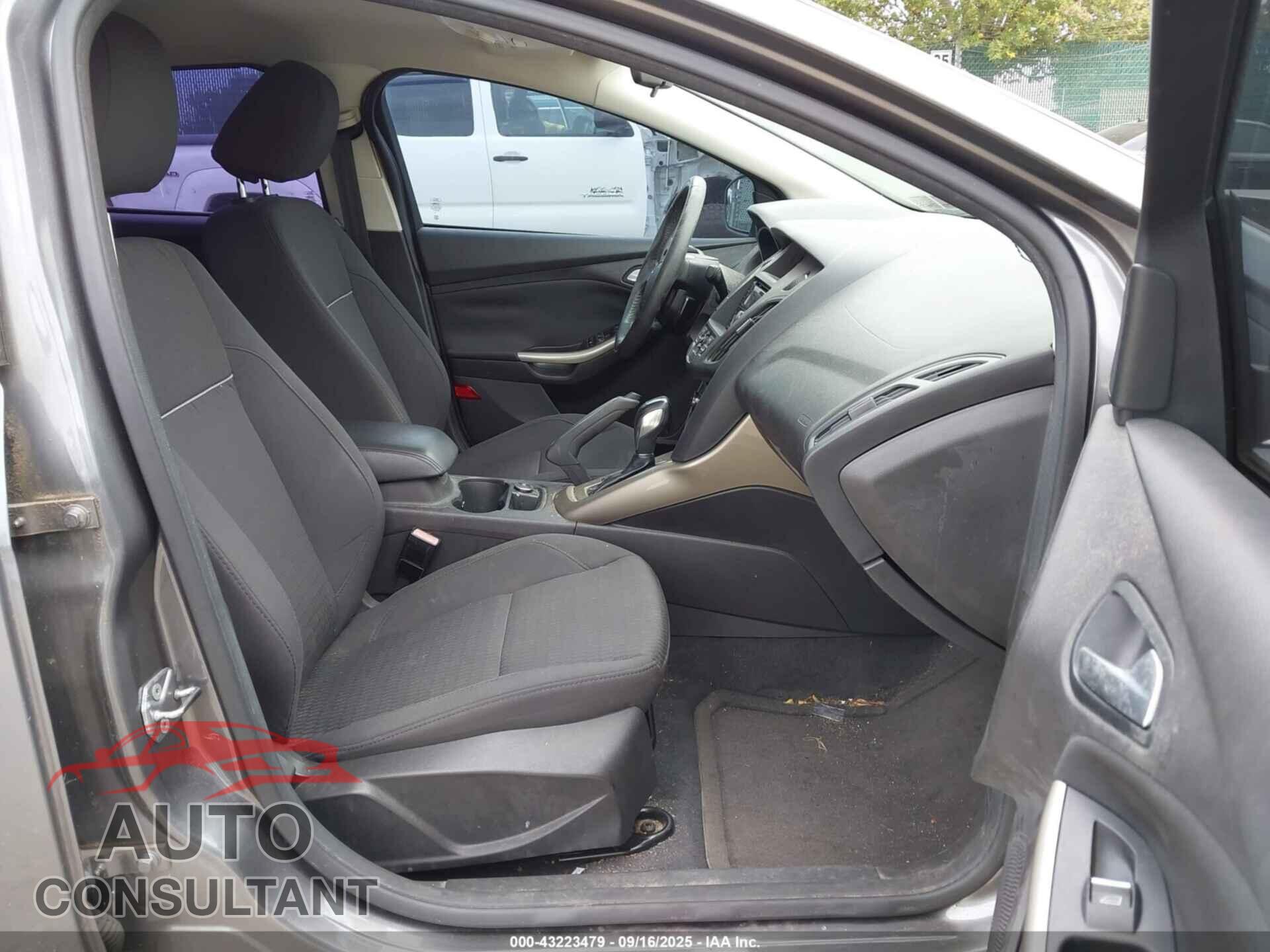 FORD FOCUS 2012 - 1FAHP3H2XCL412926