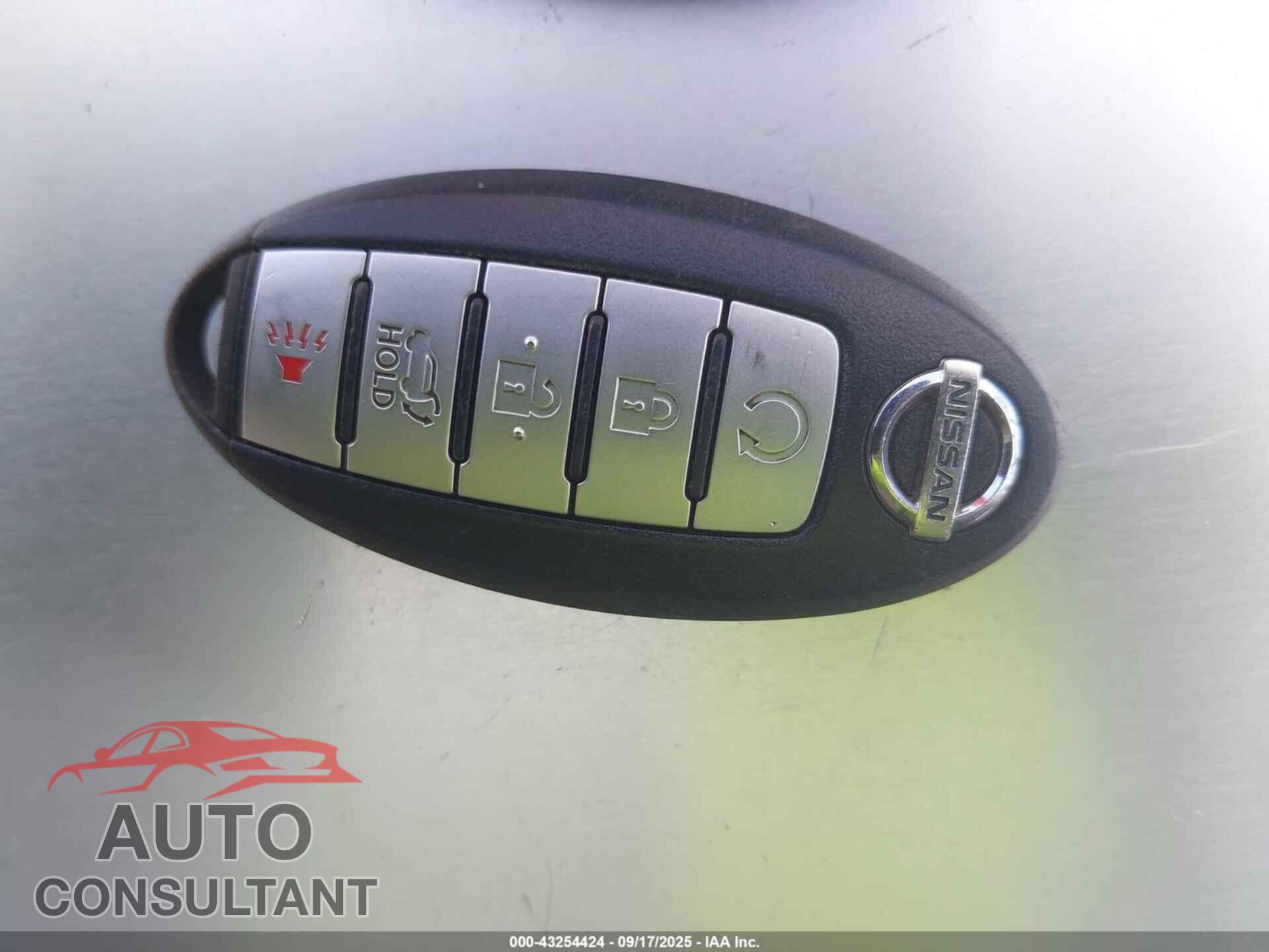NISSAN PATHFINDER 2013 - 5N1AR2MM6DC681686