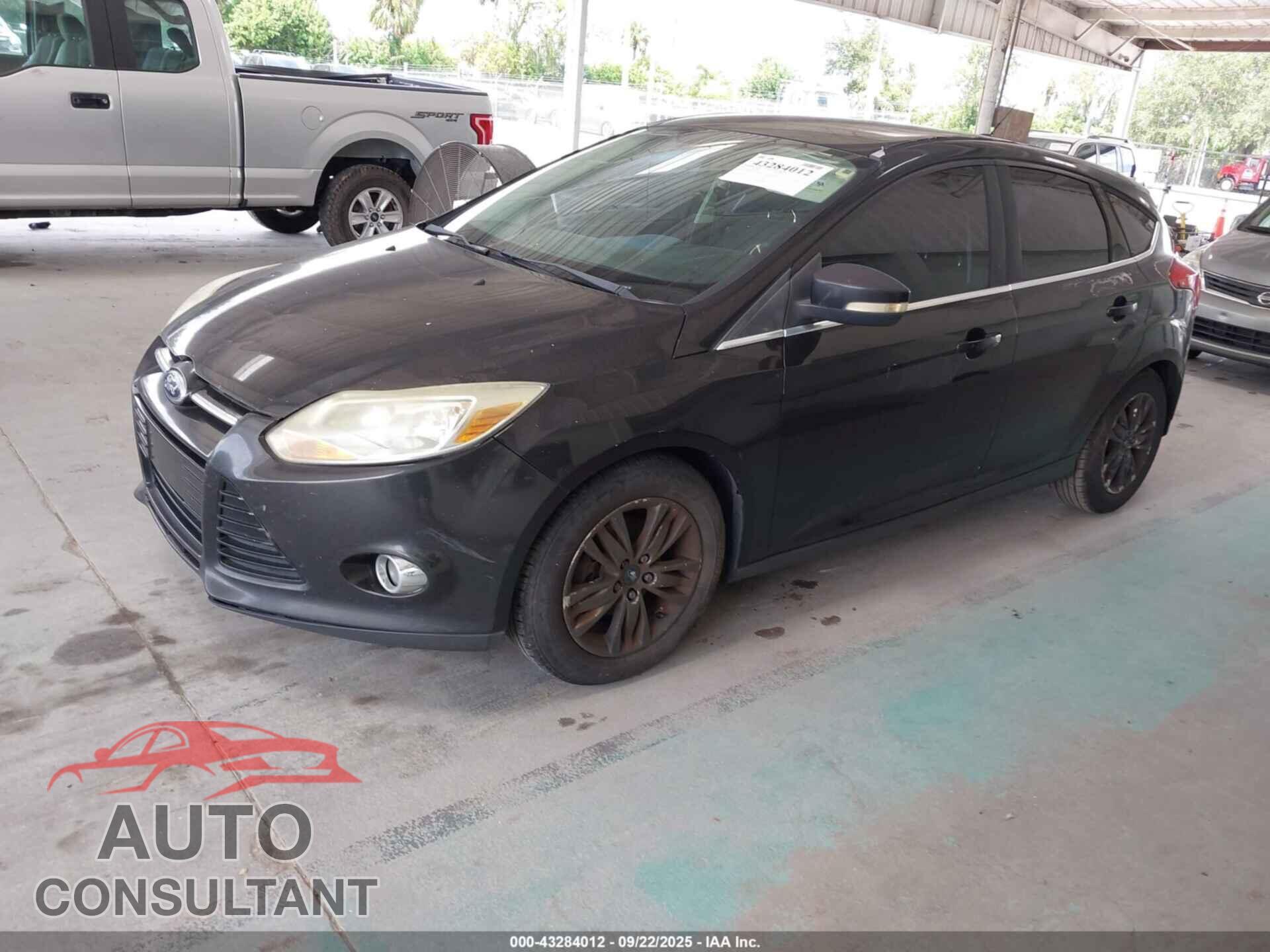 FORD FOCUS 2012 - 1FAHP3M22CL349309