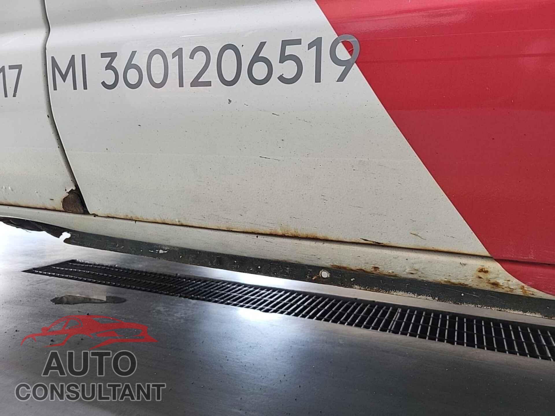 FORD ECONOLINE 2010 - 1FTNE2EL4ADA10319