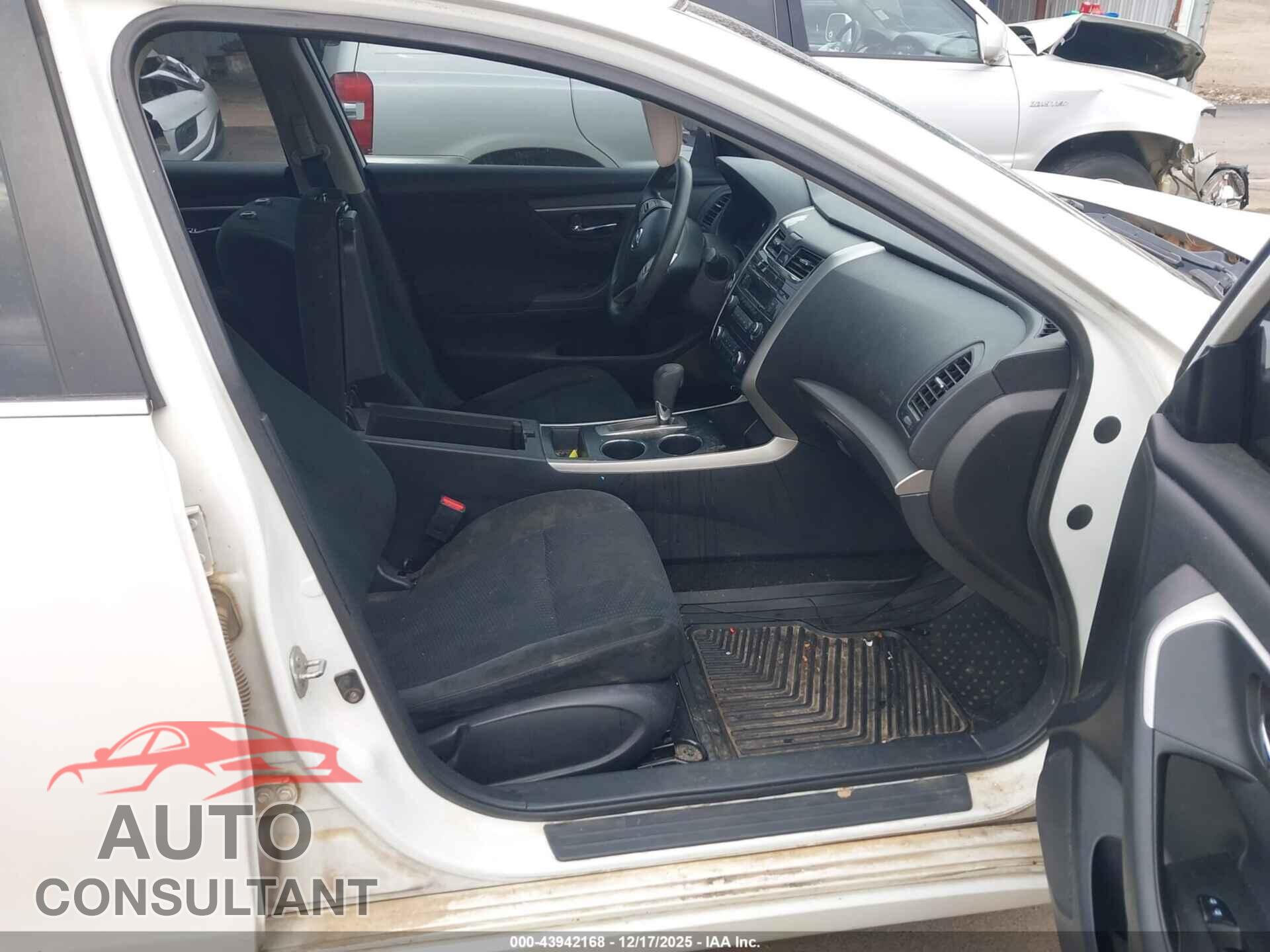 NISSAN ALTIMA 2015 - 1N4AL3AP3FC213904