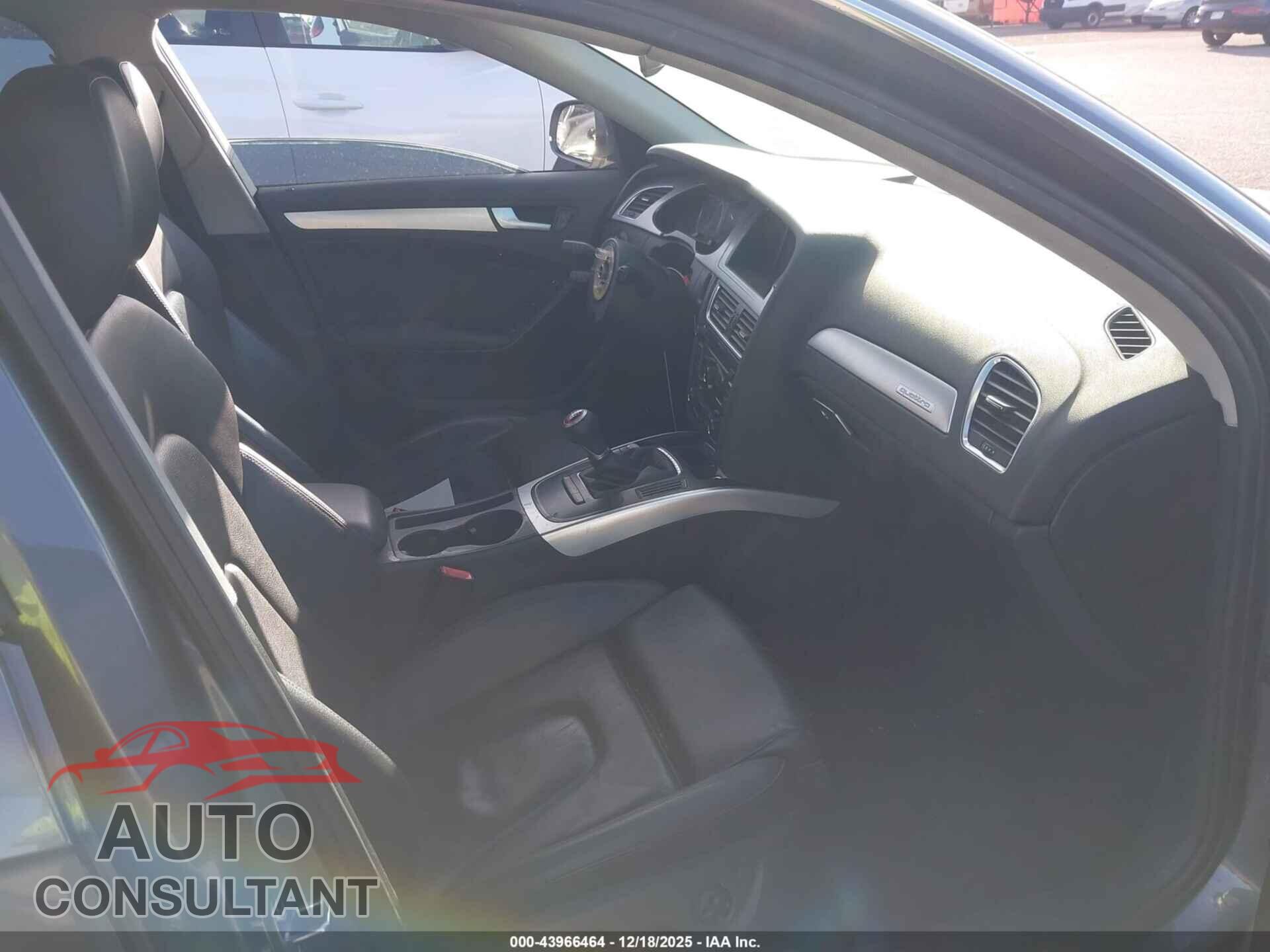 AUDI A4 2012 - WAUHFAFL0CN007723