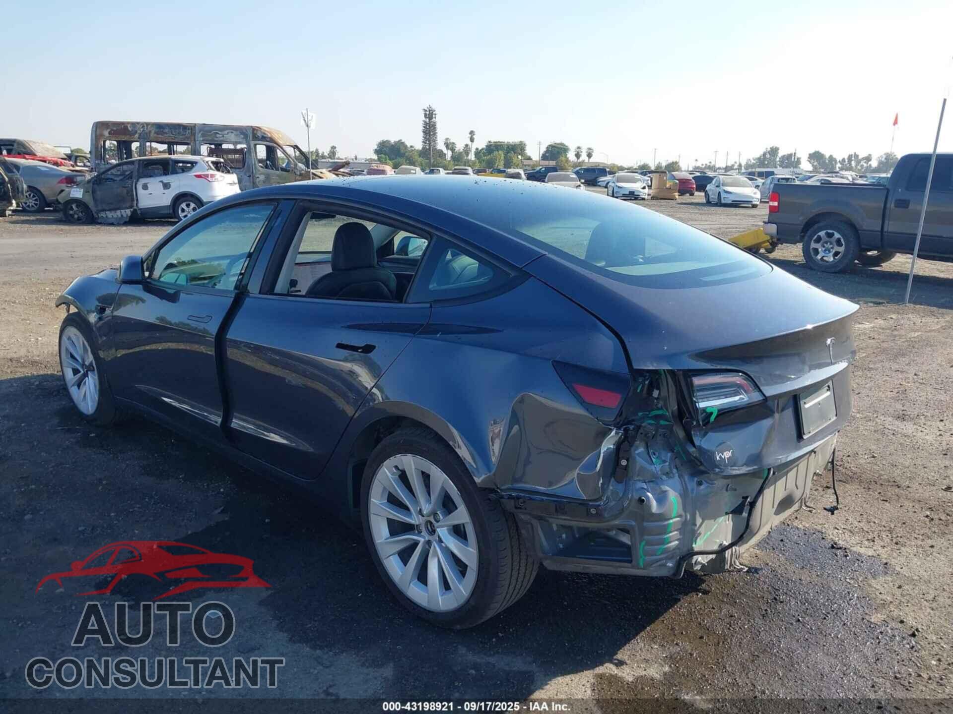TESLA MODEL 3 2022 - 5YJ3E1EA3NF212082