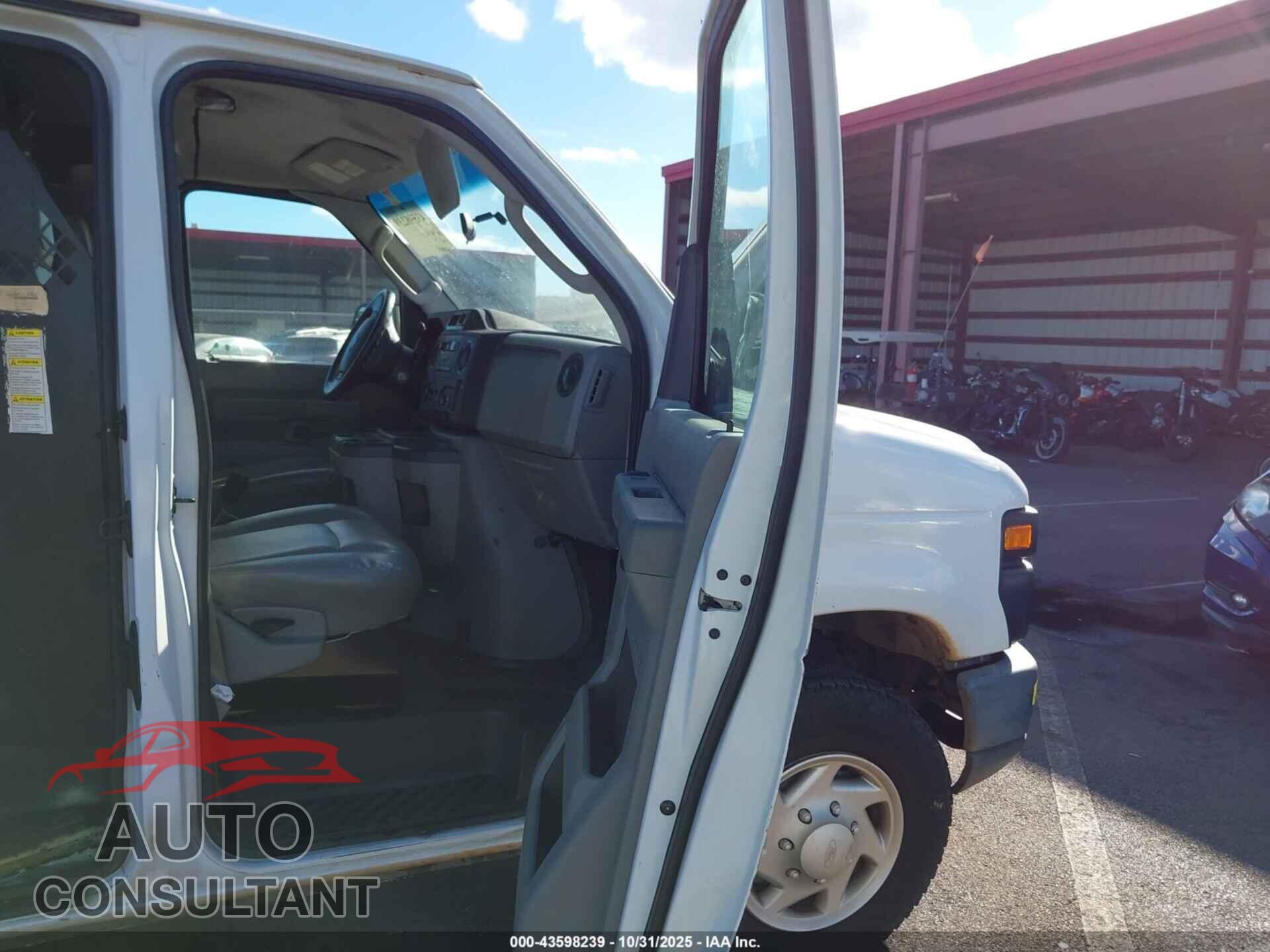 FORD E-350 SUPER DUTY 2014 - 1FTSS3EL5EDA03211