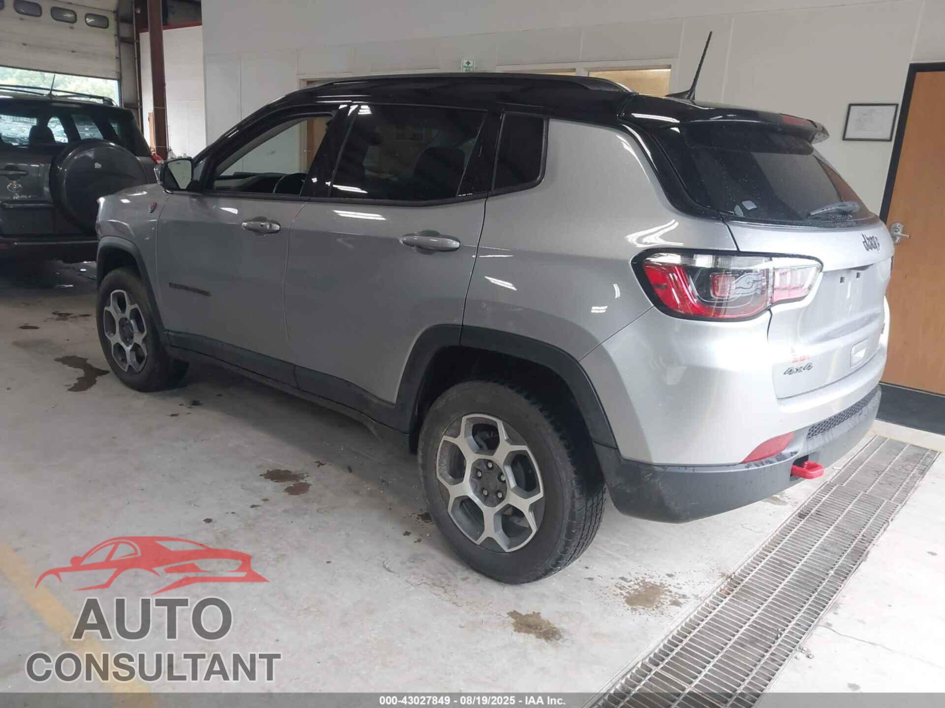 JEEP COMPASS 2022 - 3C4NJDDB1NT201339