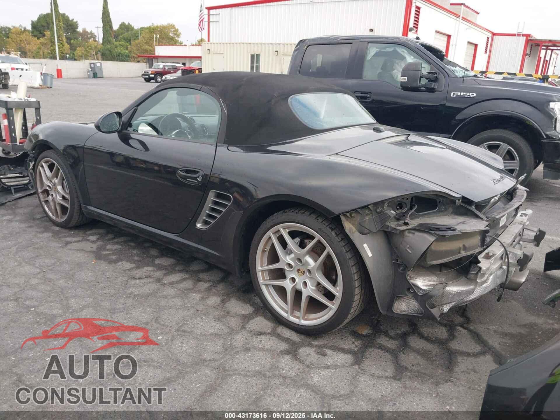PORSCHE BOXSTER 2011 - WP0CA2A84BS710620