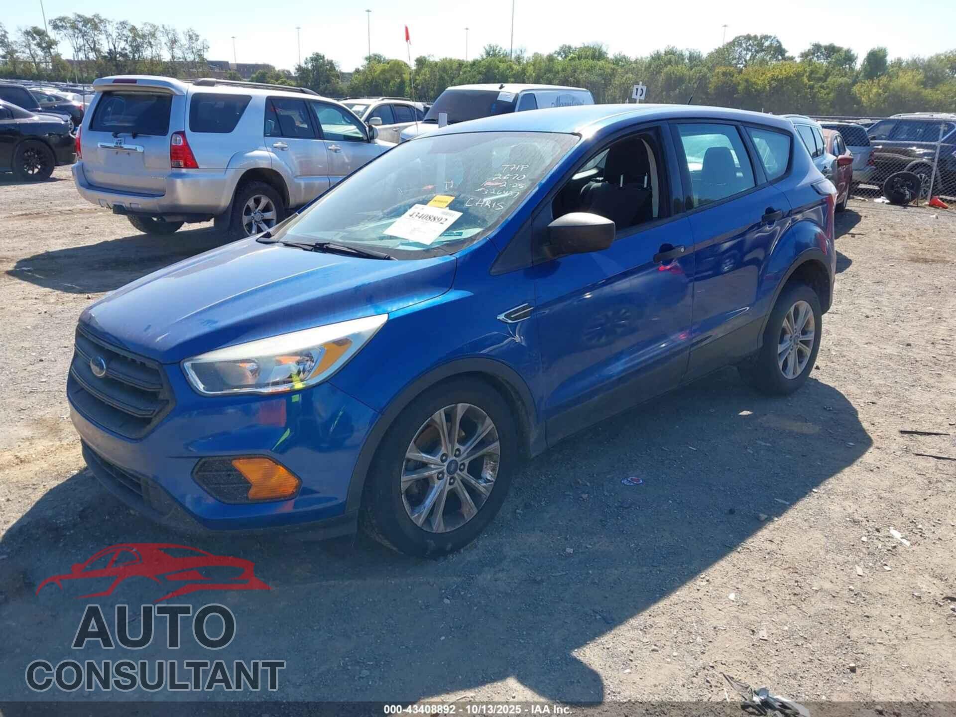 FORD ESCAPE 2017 - 1FMCU0F73HUB12670