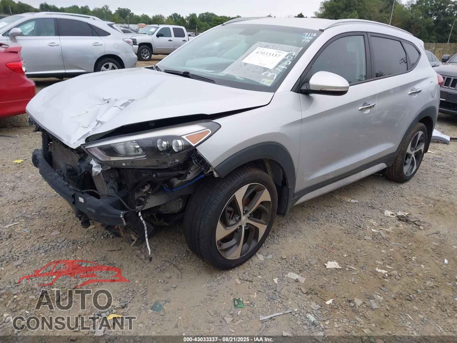 HYUNDAI TUCSON 2017 - KM8J33A28HU371663