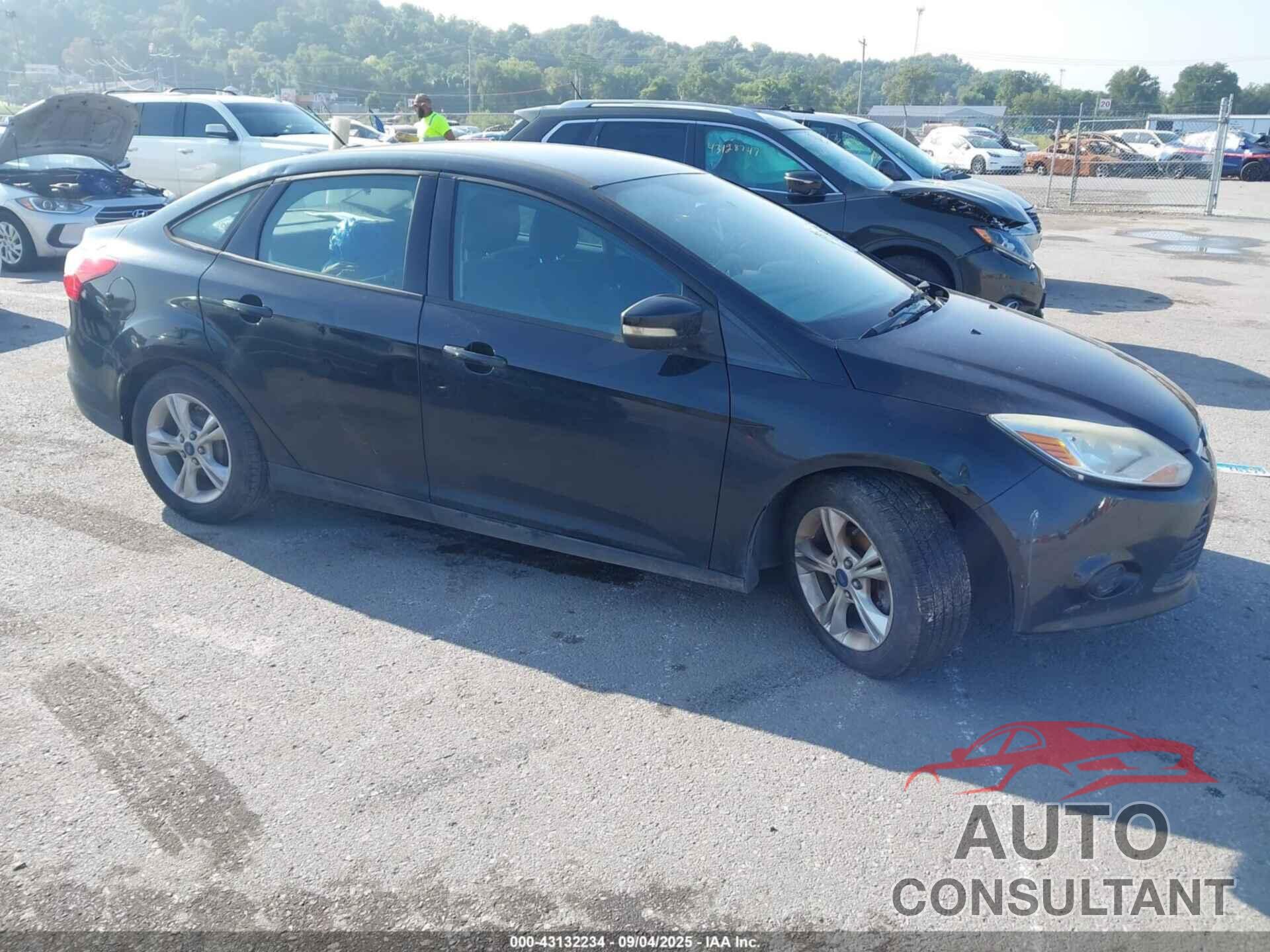 FORD FOCUS 2013 - 1FADP3F2XDL163157